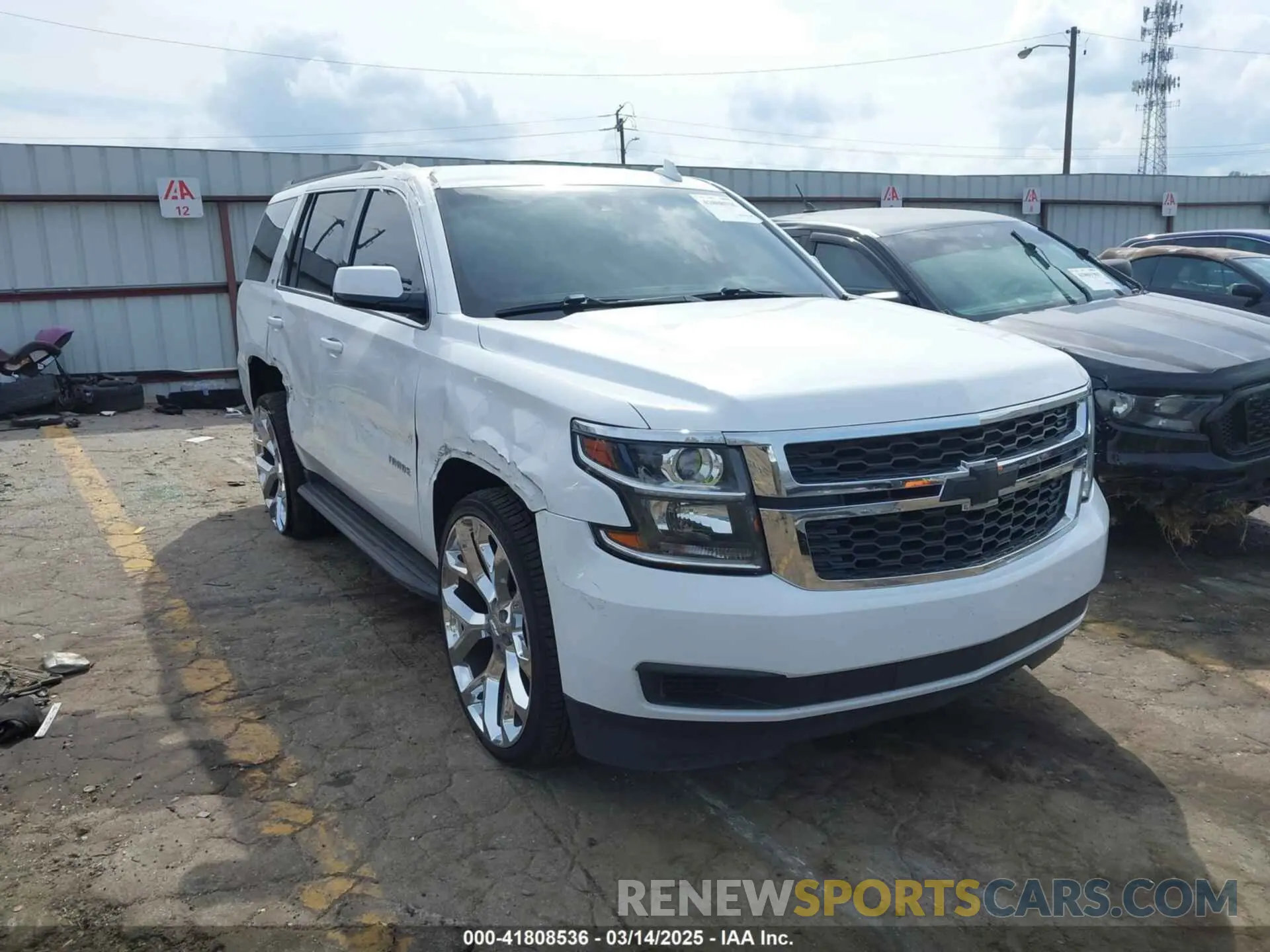 1 Фотография поврежденного автомобиля 1GNSCBKC6KR345154 CHEVROLET TAHOE 2019