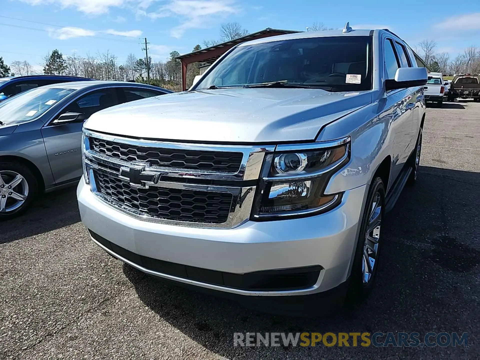 18 Photograph of a damaged car 1GNSCBKC7KR268973 CHEVROLET TAHOE 2019