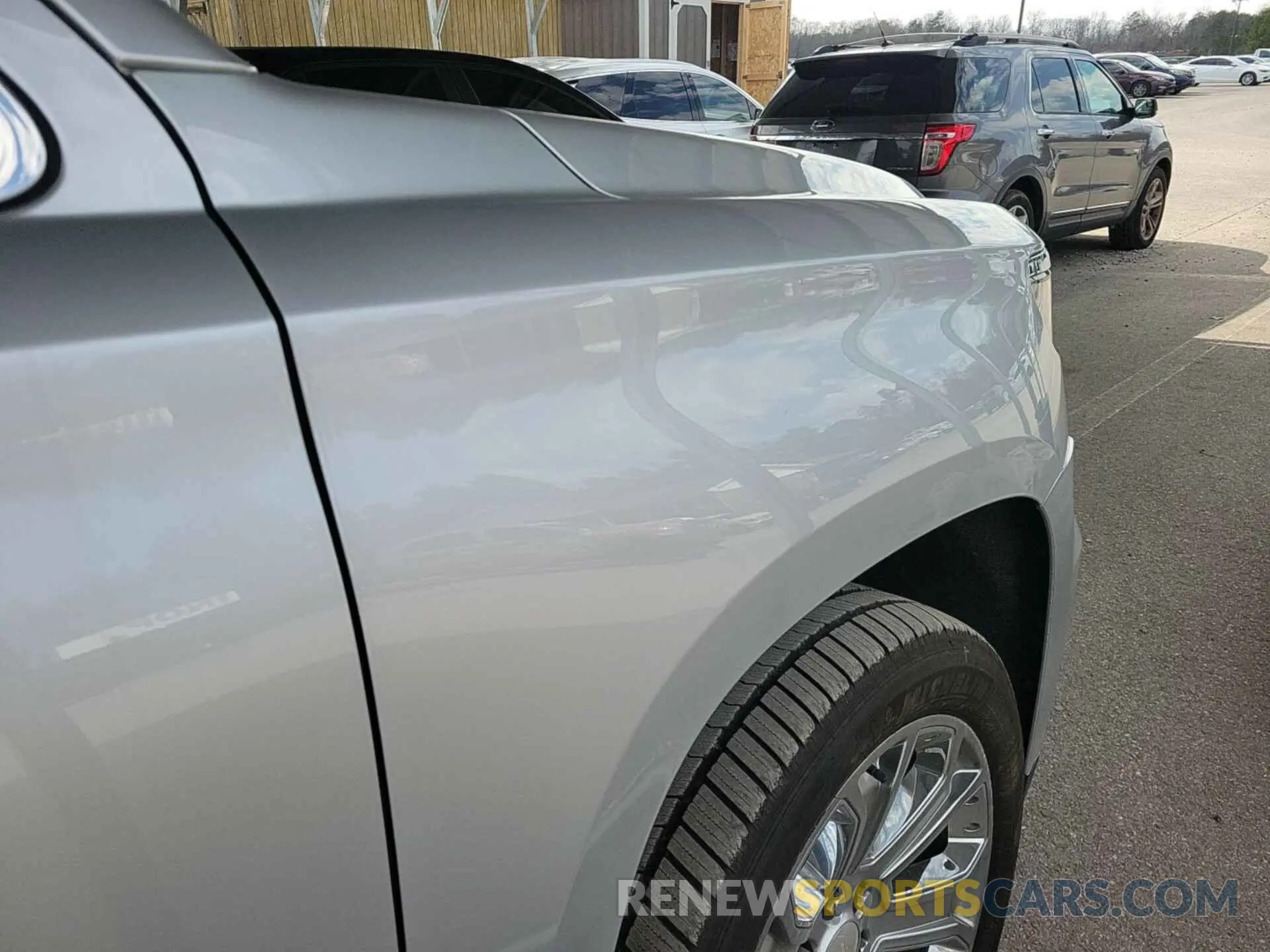 26 Photograph of a damaged car 1GNSCBKC7KR268973 CHEVROLET TAHOE 2019
