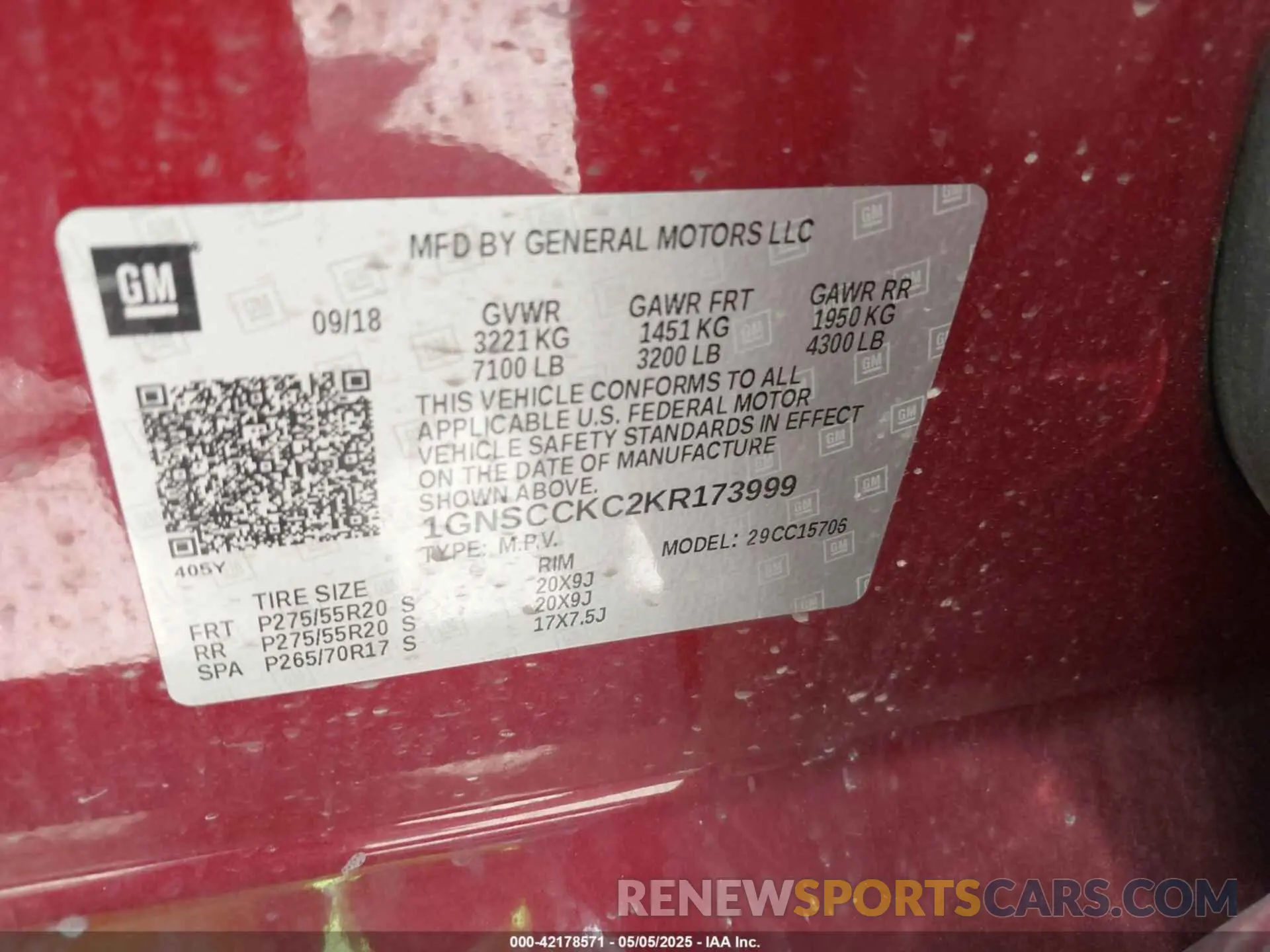 9 Photograph of a damaged car 1GNSCCKC2KR173999 CHEVROLET TAHOE 2019