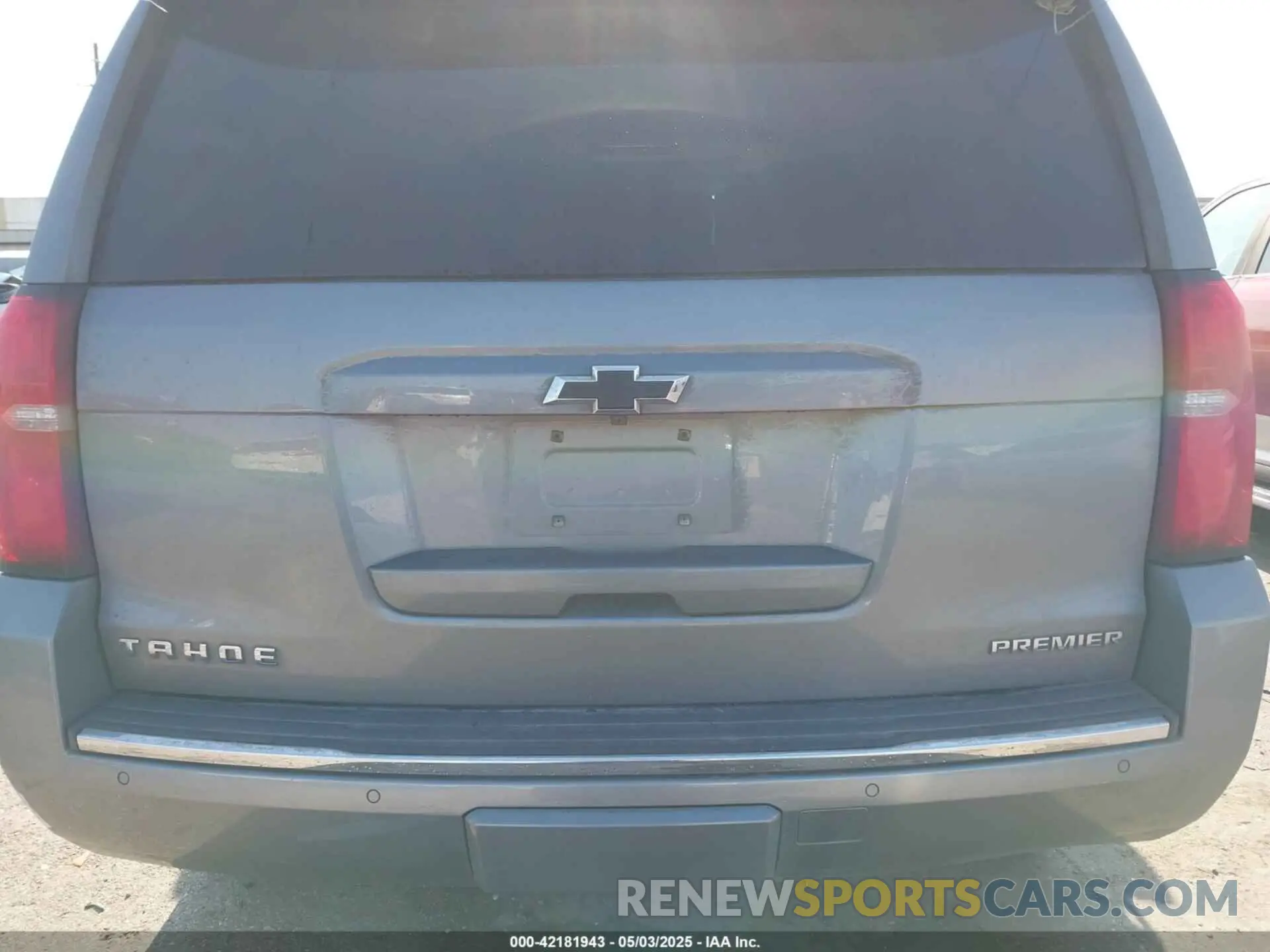 16 Photograph of a damaged car 1GNSCCKC5KR176752 CHEVROLET TAHOE 2019
