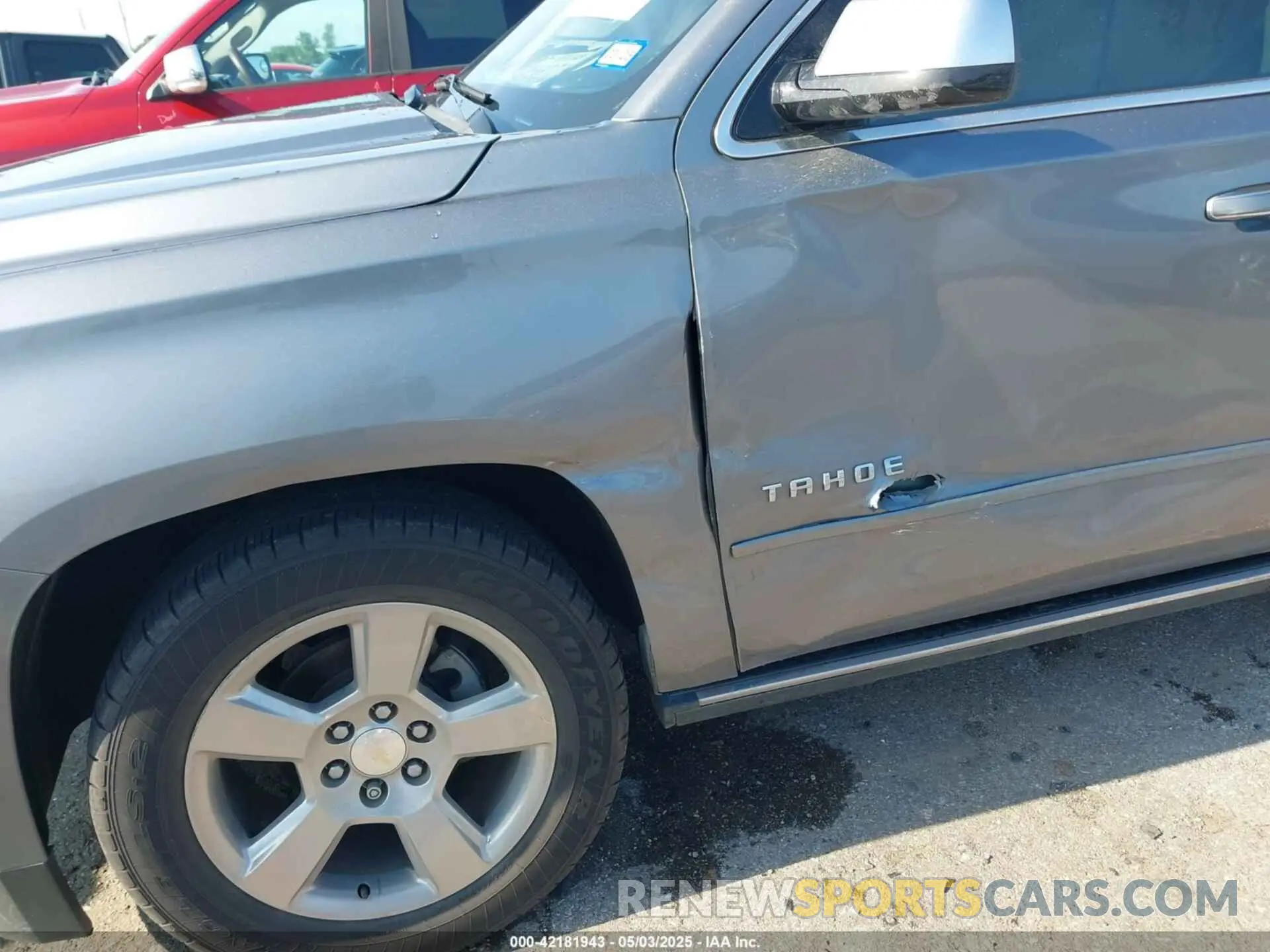 6 Photograph of a damaged car 1GNSCCKC5KR176752 CHEVROLET TAHOE 2019
