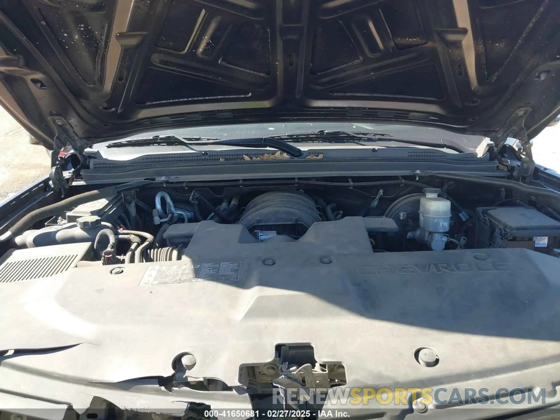 10 Photograph of a damaged car 1GNSCCKC5KR260277 CHEVROLET TAHOE 2019