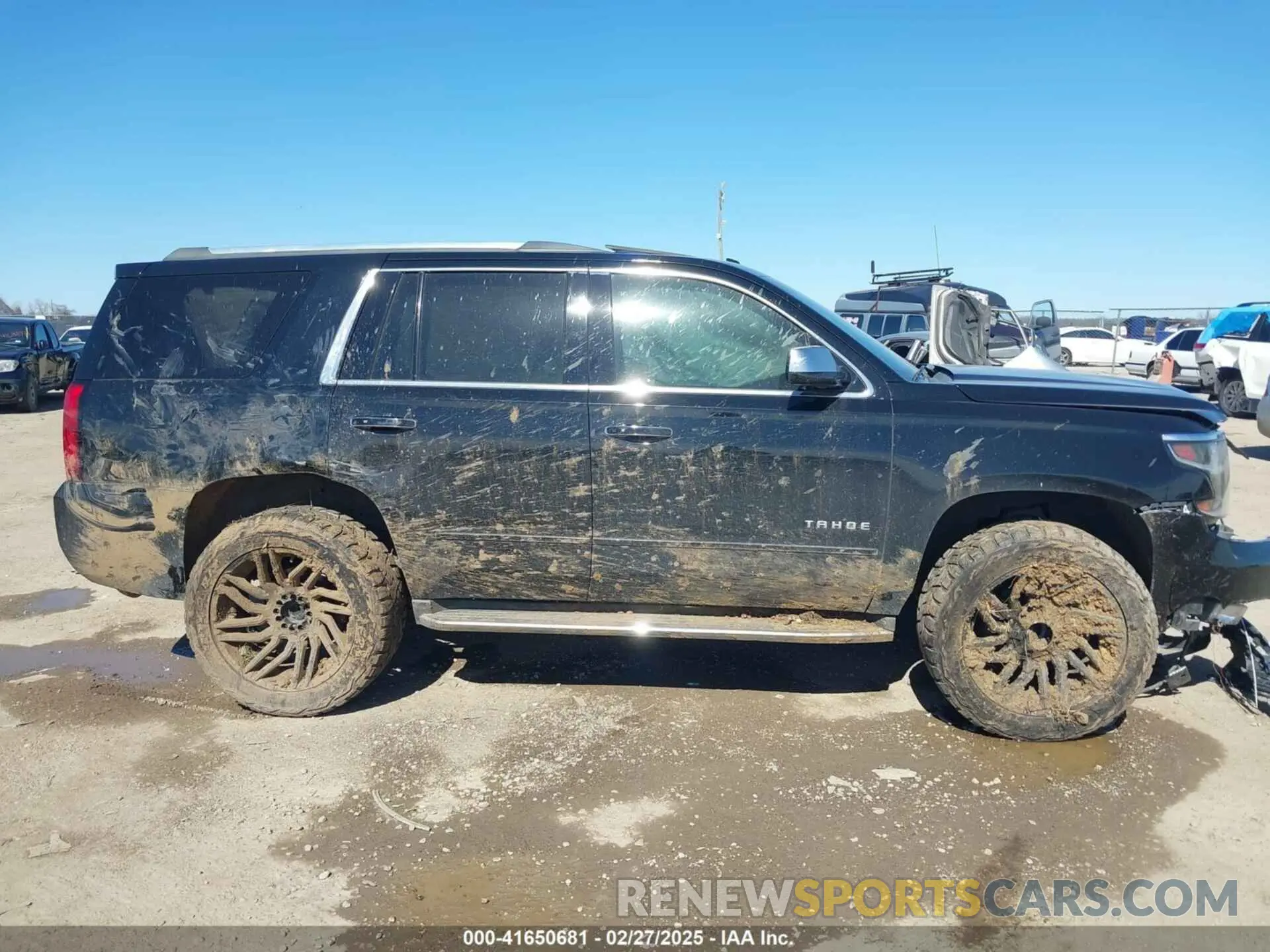 13 Photograph of a damaged car 1GNSCCKC5KR260277 CHEVROLET TAHOE 2019