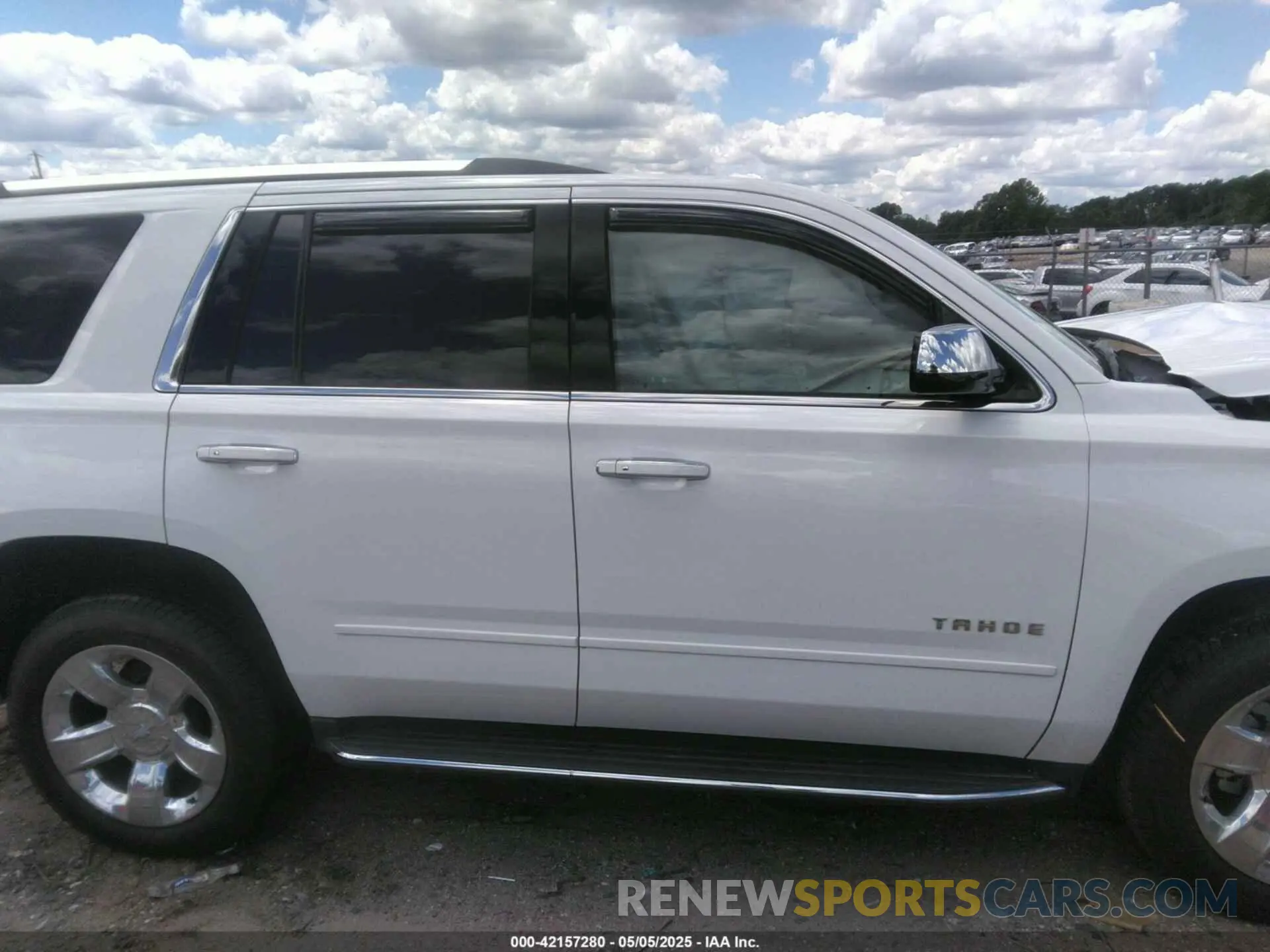 13 Photograph of a damaged car 1GNSCCKC6KR105463 CHEVROLET TAHOE 2019