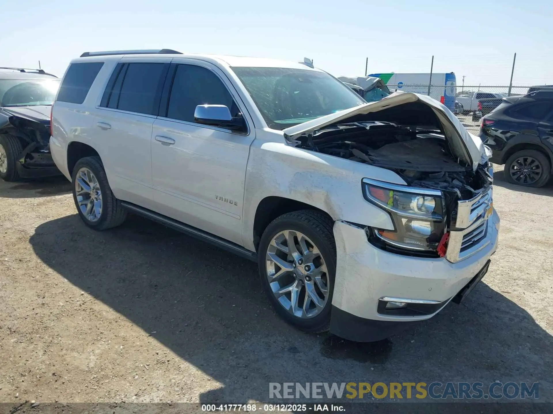 1 Фотография поврежденного автомобиля 1GNSCCKC9KR256636 CHEVROLET TAHOE 2019