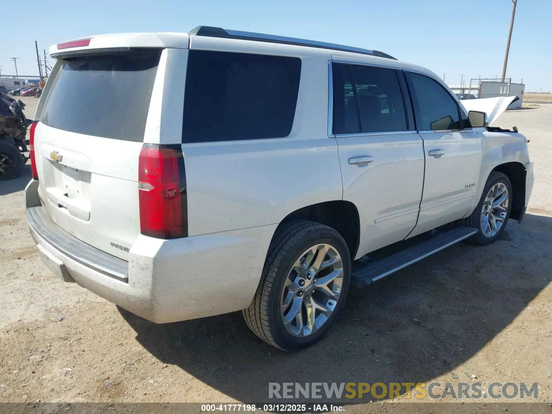 4 Фотография поврежденного автомобиля 1GNSCCKC9KR256636 CHEVROLET TAHOE 2019