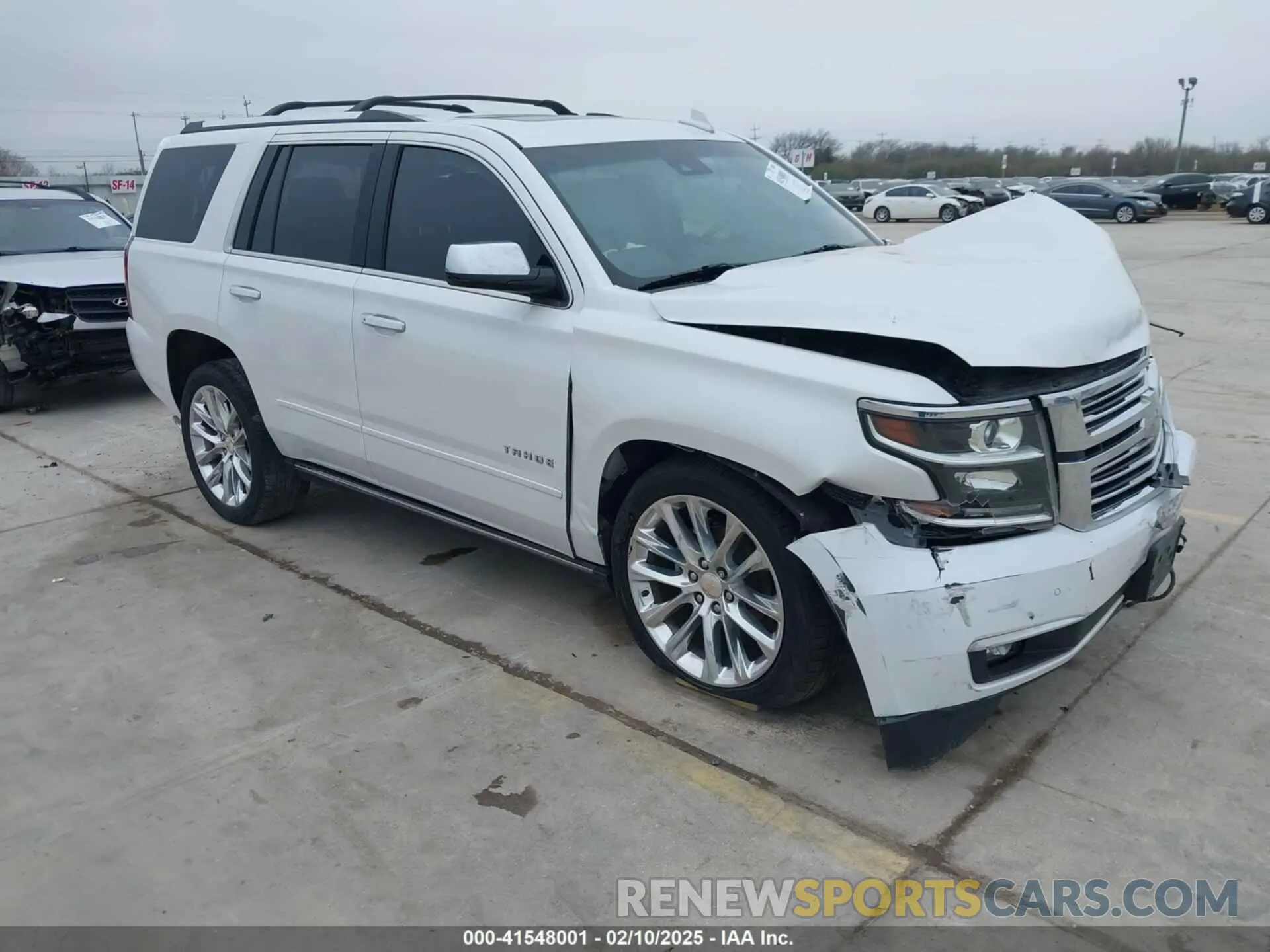 1 Фотография поврежденного автомобиля 1GNSCCKJ4KR169077 CHEVROLET TAHOE 2019