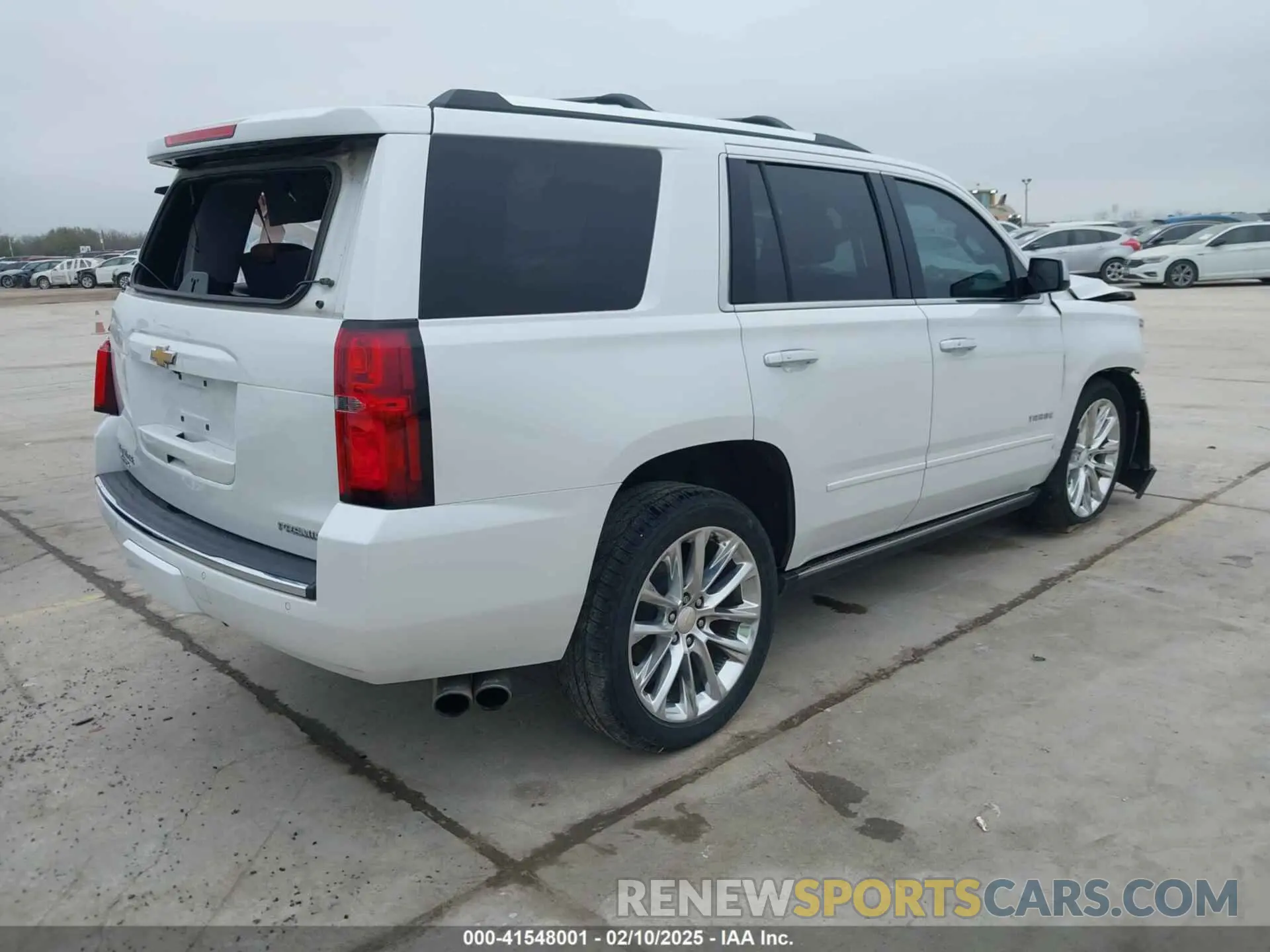 4 Фотография поврежденного автомобиля 1GNSCCKJ4KR169077 CHEVROLET TAHOE 2019