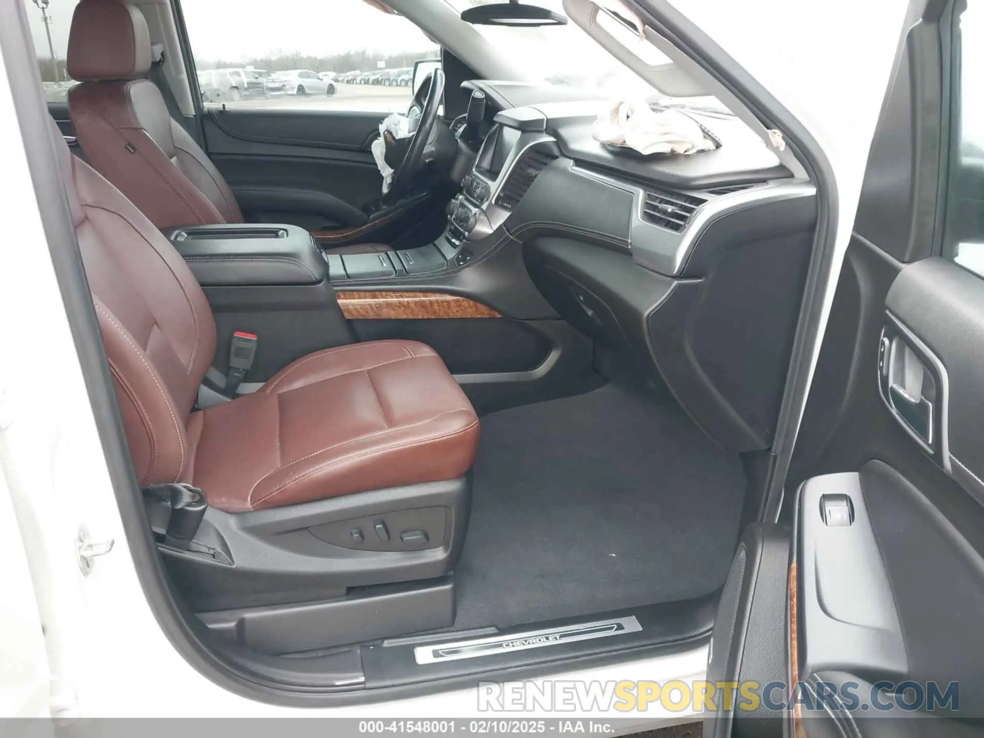 5 Фотография поврежденного автомобиля 1GNSCCKJ4KR169077 CHEVROLET TAHOE 2019