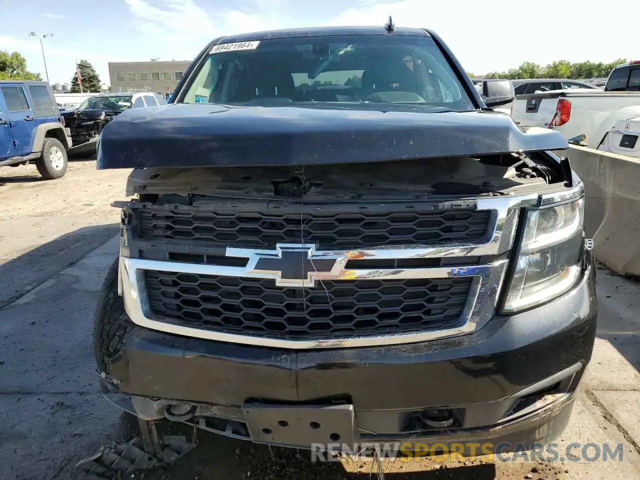 5 Photograph of a damaged car 1GNSKAKC2KR180071 CHEVROLET TAHOE 2019