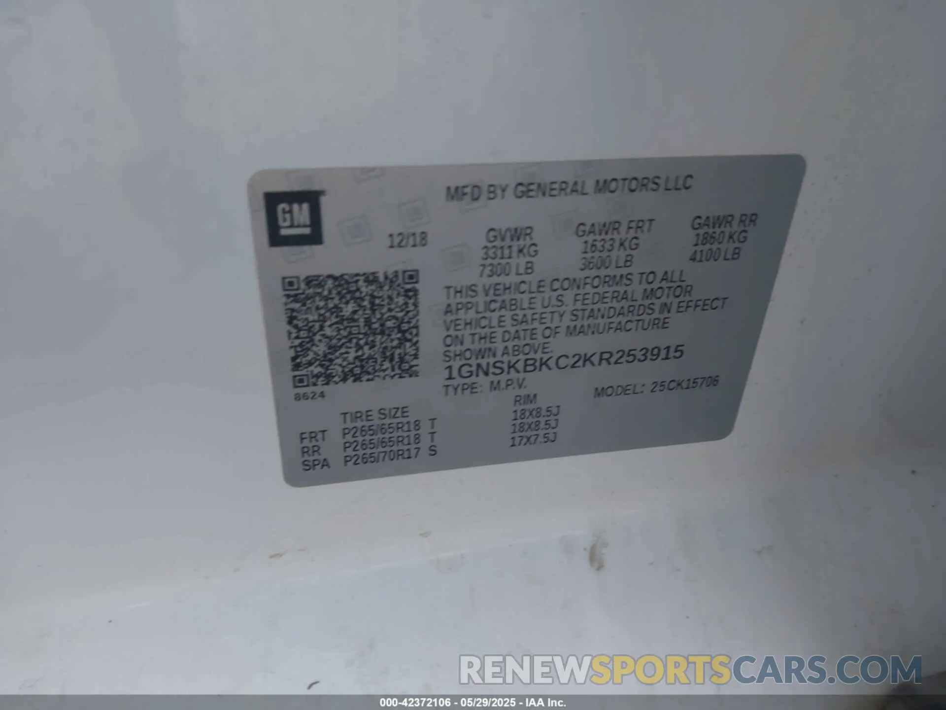 9 Фотография поврежденного автомобиля 1GNSKBKC2KR253915 CHEVROLET TAHOE 2019