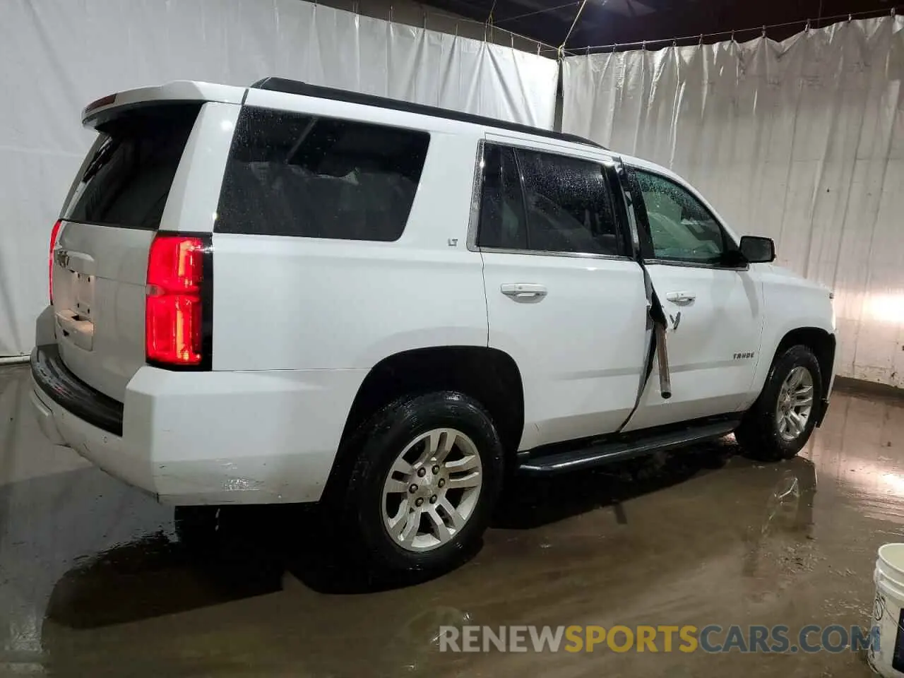 3 Photograph of a damaged car 1GNSKBKC3KR307481 CHEVROLET TAHOE 2019