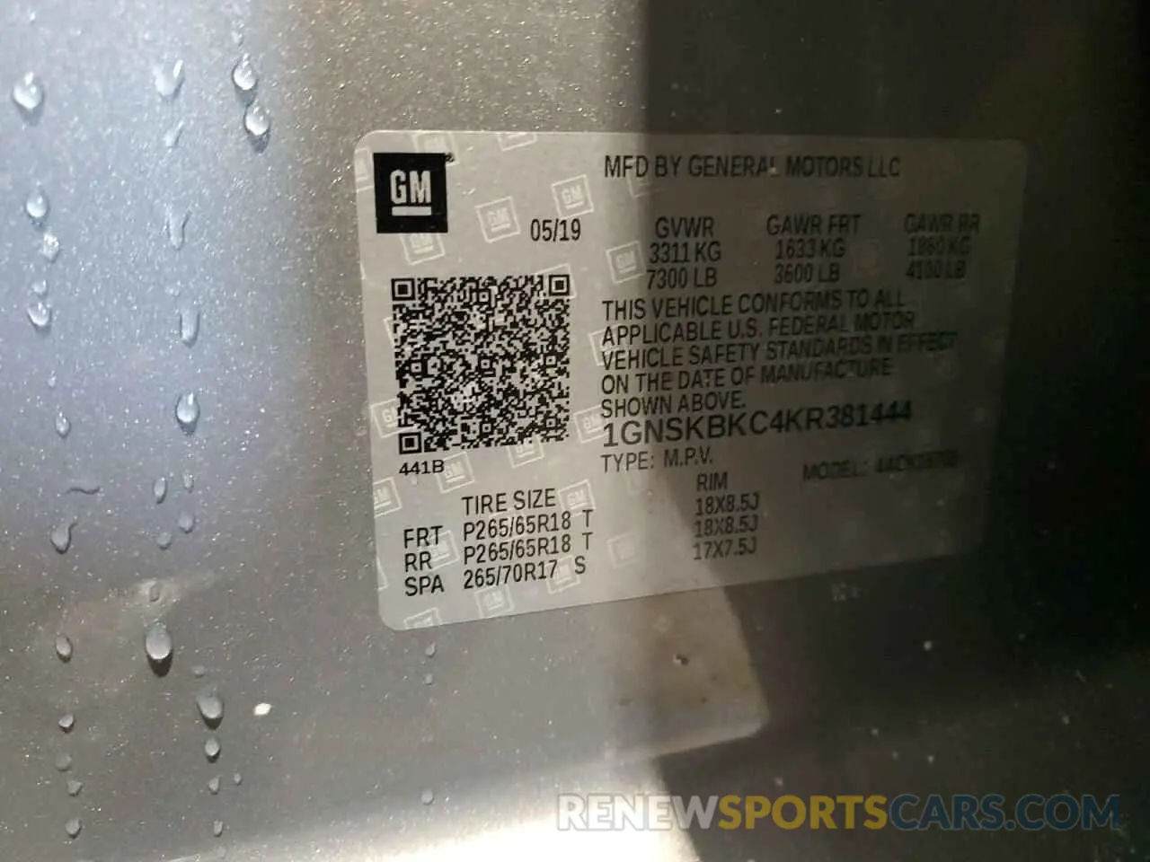 13 Photograph of a damaged car 1GNSKBKC4KR381444 CHEVROLET TAHOE 2019