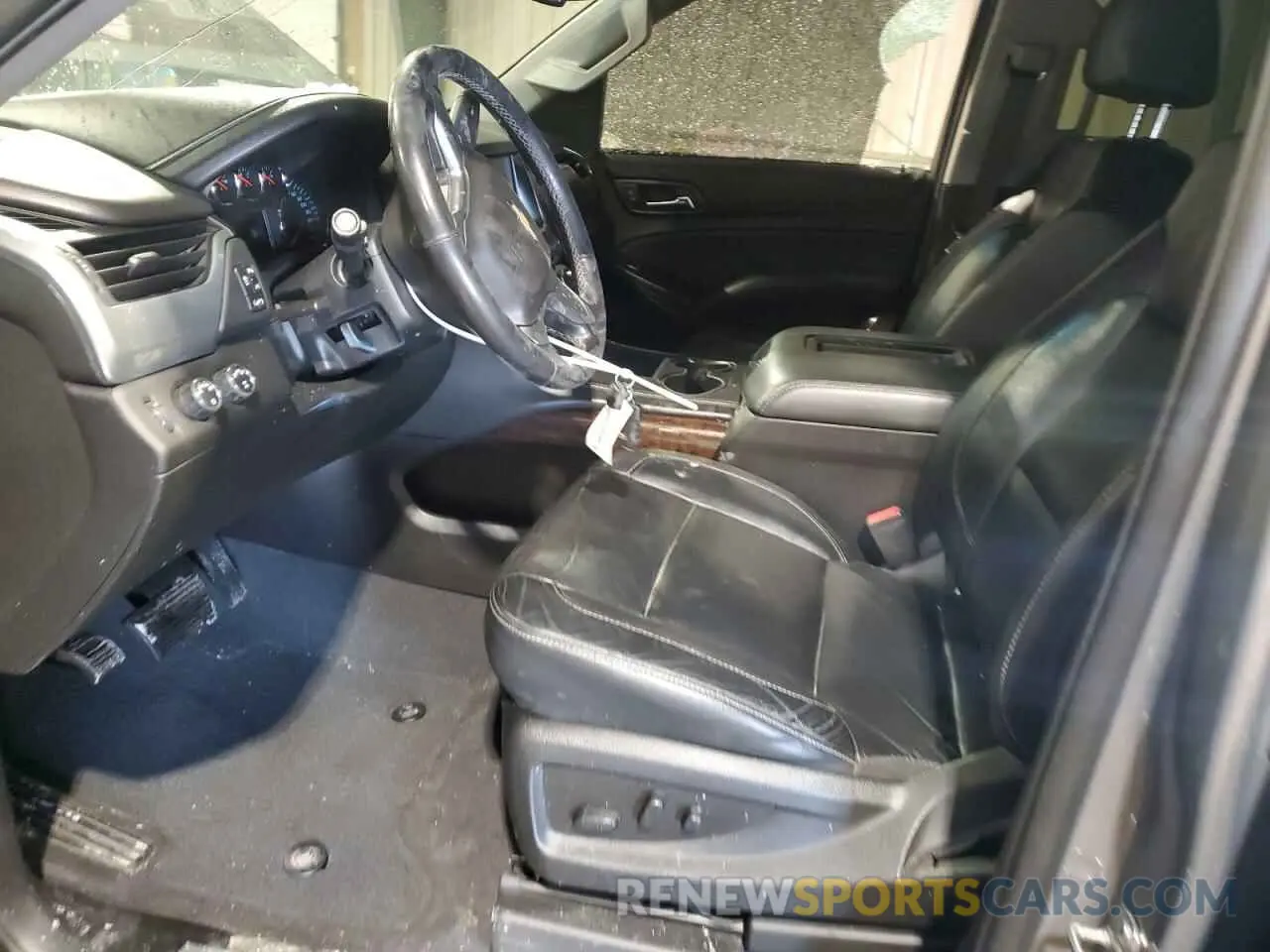 7 Photograph of a damaged car 1GNSKBKC4KR381444 CHEVROLET TAHOE 2019