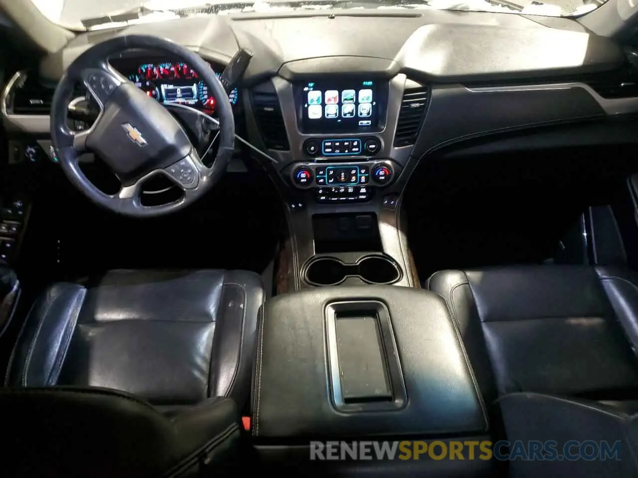 8 Photograph of a damaged car 1GNSKBKC4KR381444 CHEVROLET TAHOE 2019