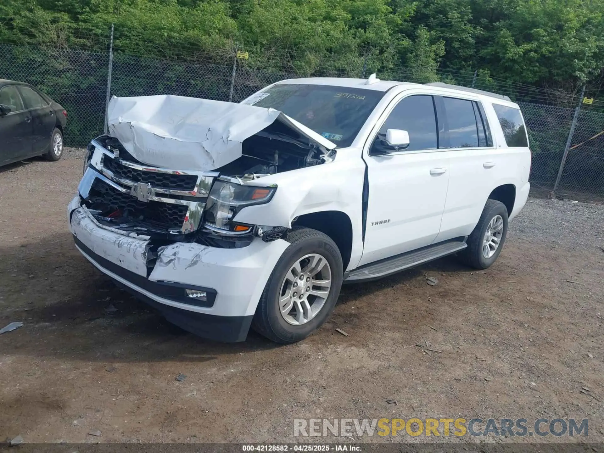 2 Photograph of a damaged car 1GNSKBKC4KR391312 CHEVROLET TAHOE 2019