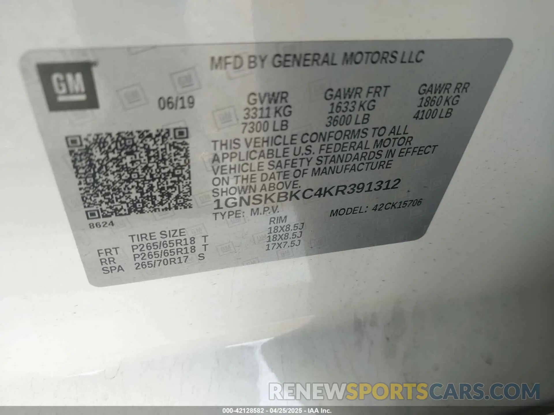 9 Photograph of a damaged car 1GNSKBKC4KR391312 CHEVROLET TAHOE 2019