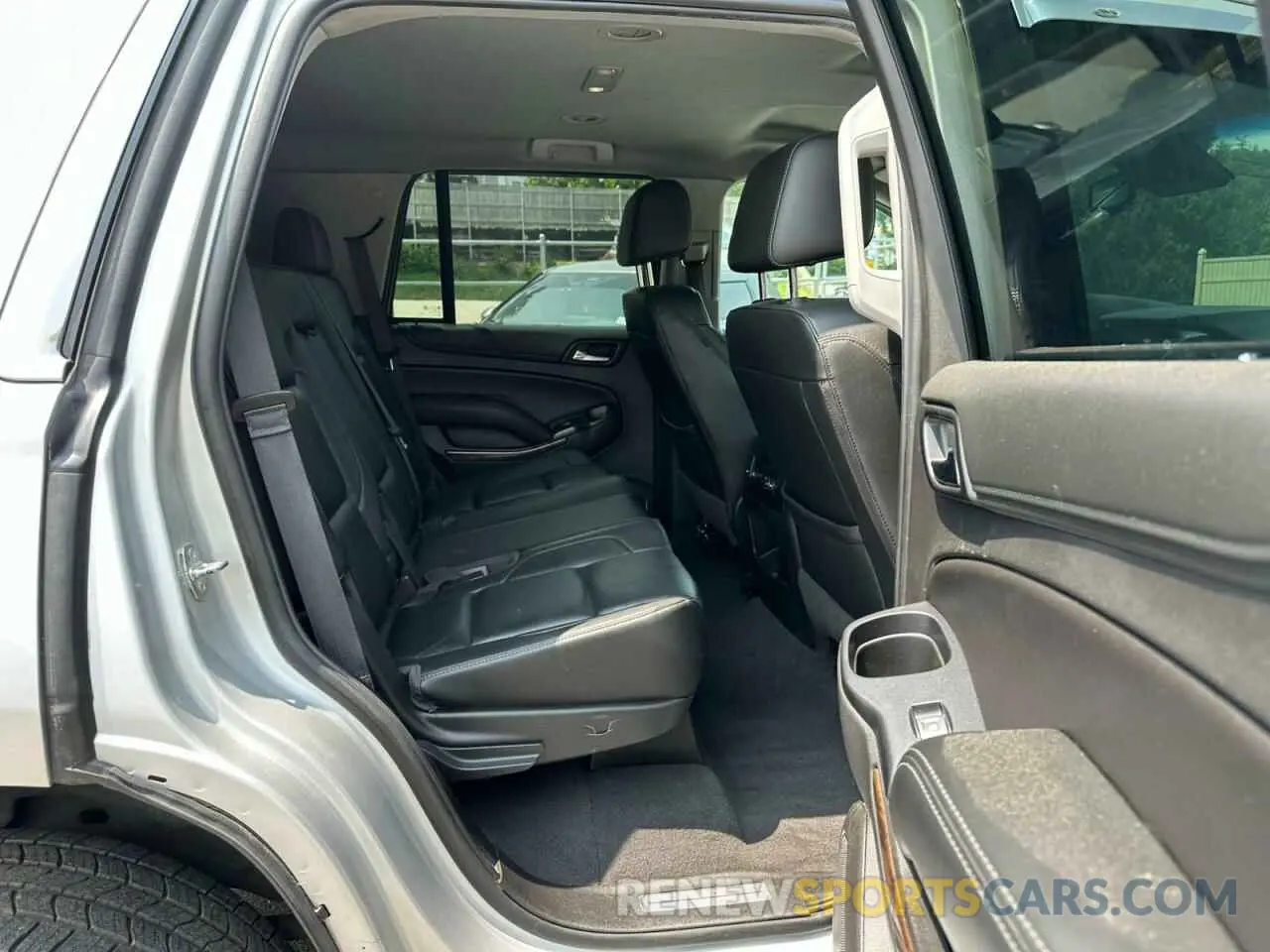 7 Photograph of a damaged car 1GNSKBKC5KR127144 CHEVROLET TAHOE 2019