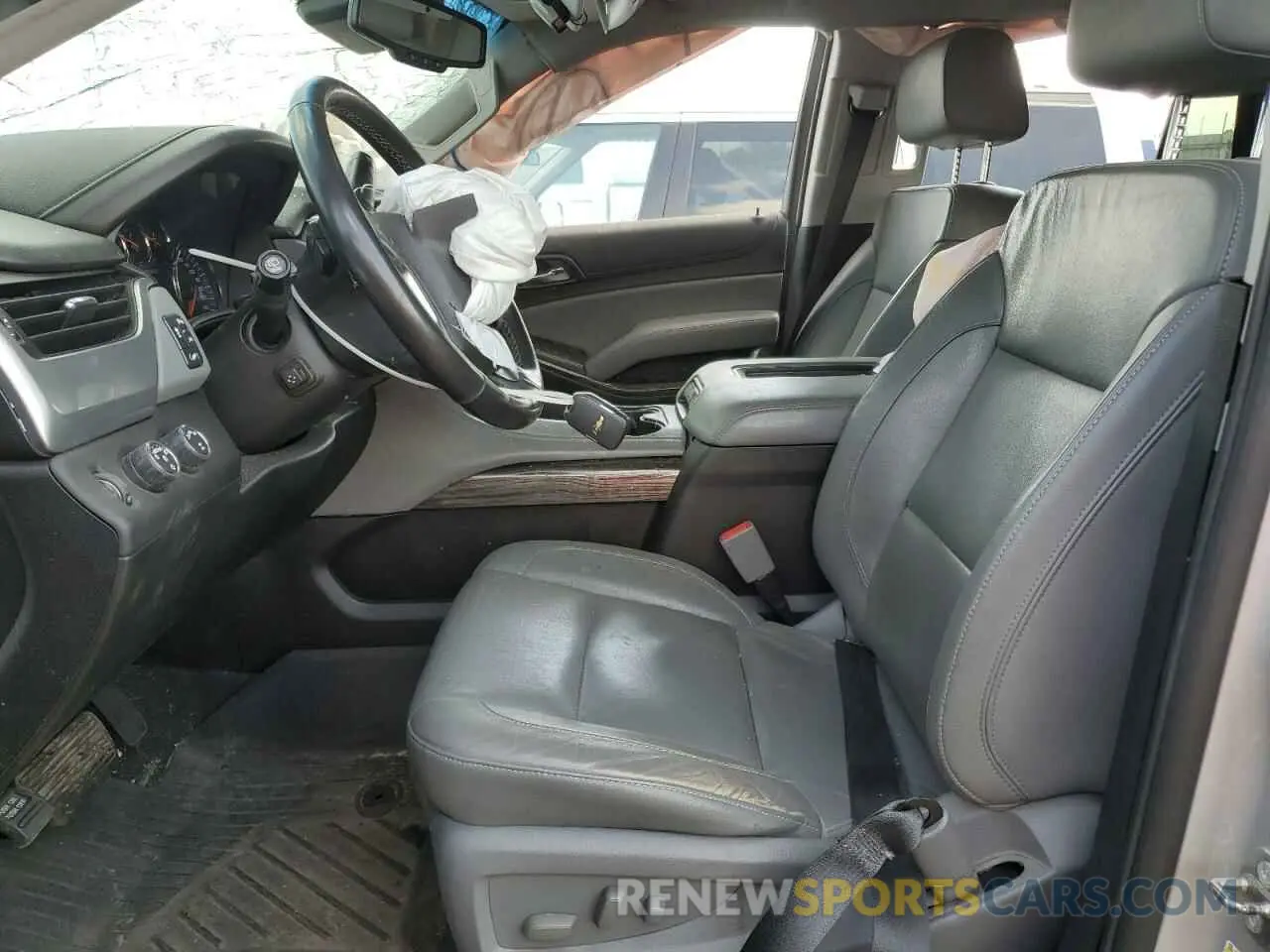 7 Фотография поврежденного автомобиля 1GNSKBKC6KR273813 CHEVROLET TAHOE 2019