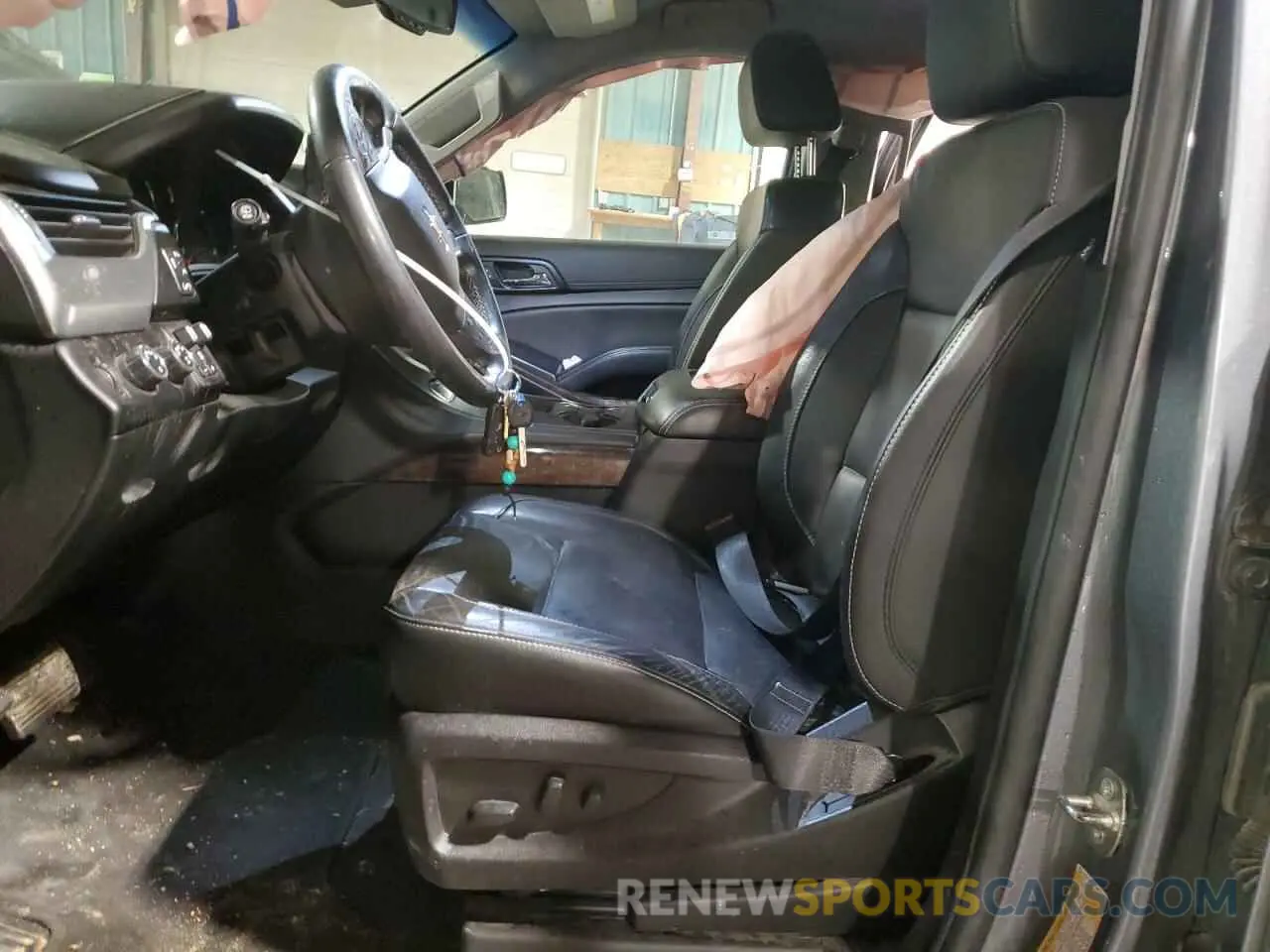 7 Photograph of a damaged car 1GNSKBKC7KR352620 CHEVROLET TAHOE 2019
