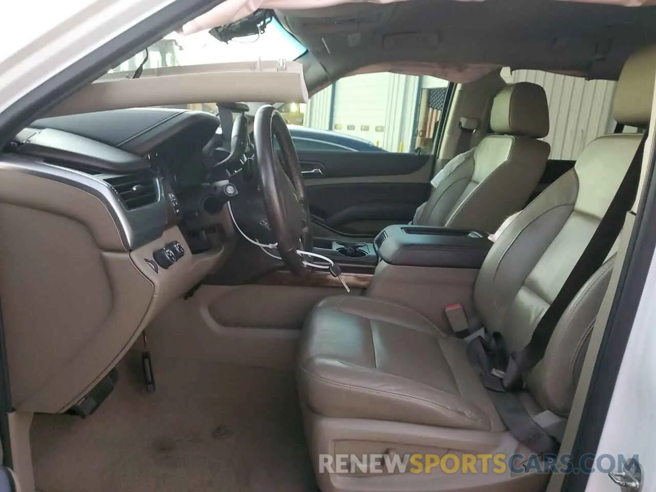 7 Фотография поврежденного автомобиля 1GNSKBKCXKR320292 CHEVROLET TAHOE 2019