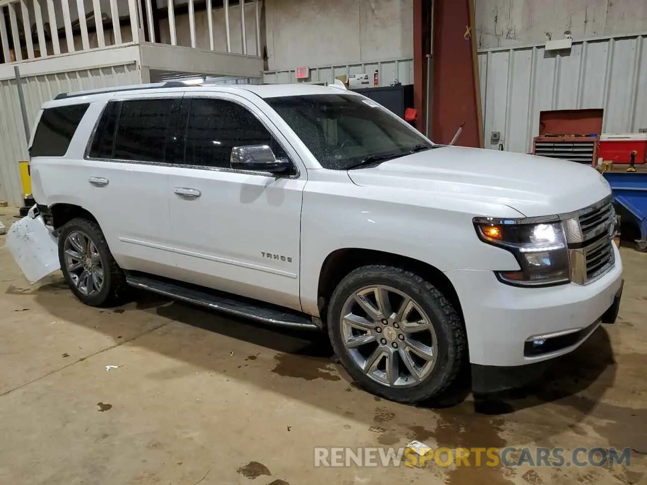 4 Photograph of a damaged car 1GNSKCKC0KR105896 CHEVROLET TAHOE 2019