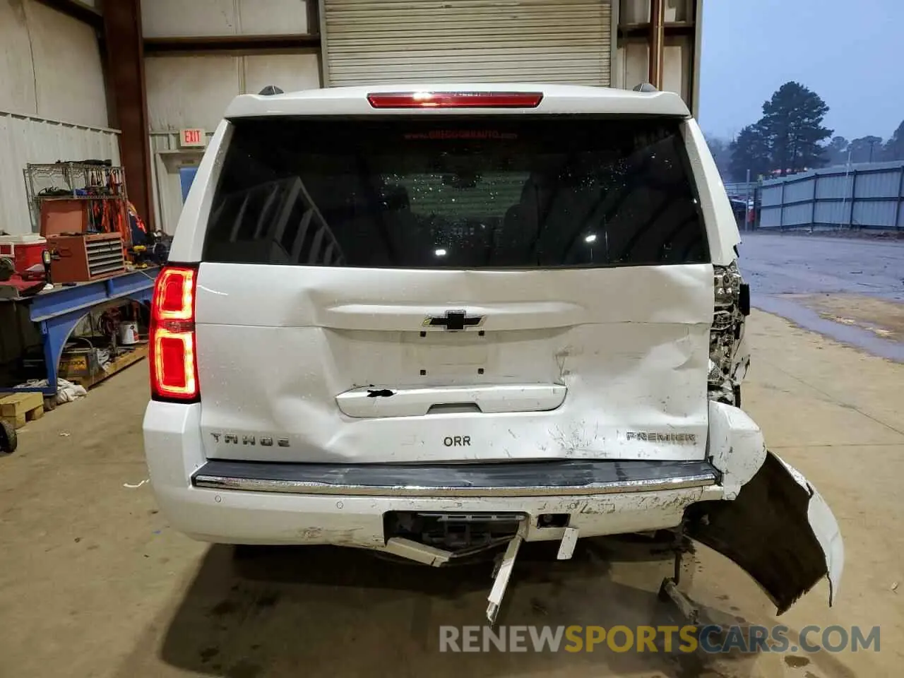 6 Photograph of a damaged car 1GNSKCKC0KR105896 CHEVROLET TAHOE 2019