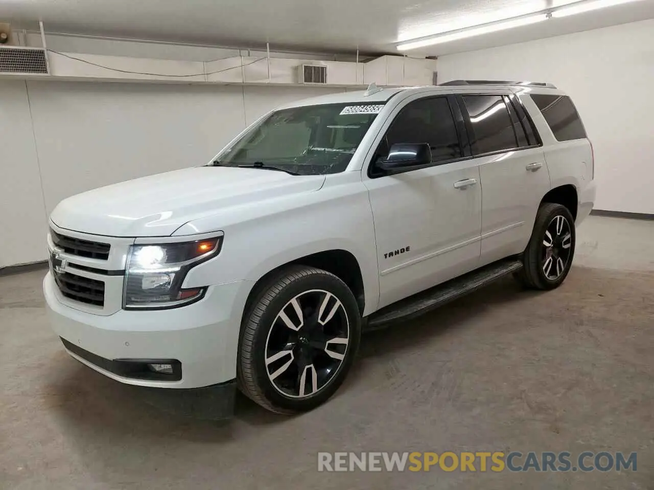 1 Photograph of a damaged car 1GNSKCKC4KR213275 CHEVROLET TAHOE 2019