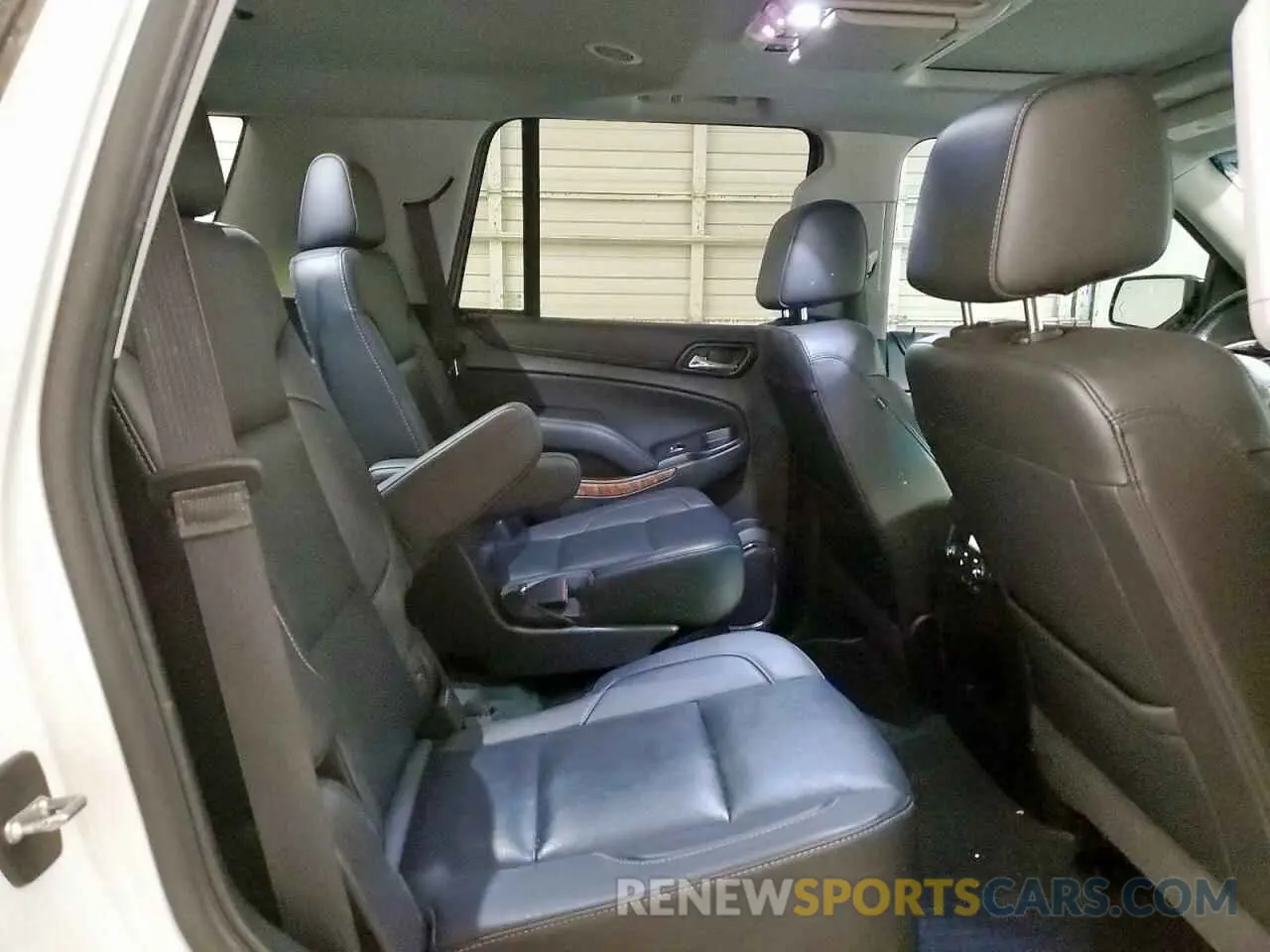 11 Photograph of a damaged car 1GNSKCKC4KR213275 CHEVROLET TAHOE 2019
