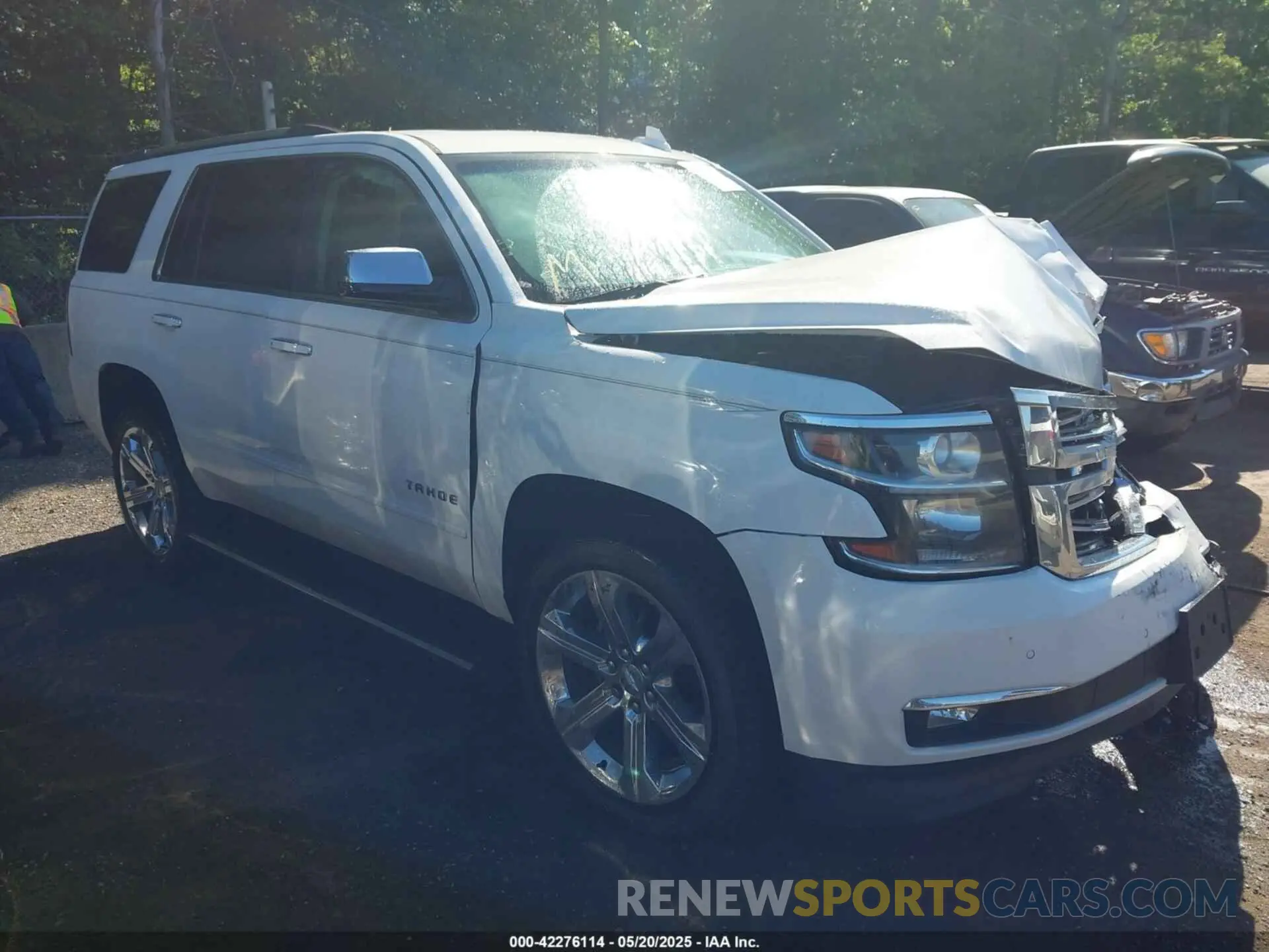 1 Photograph of a damaged car 1GNSKCKC8KR162282 CHEVROLET TAHOE 2019