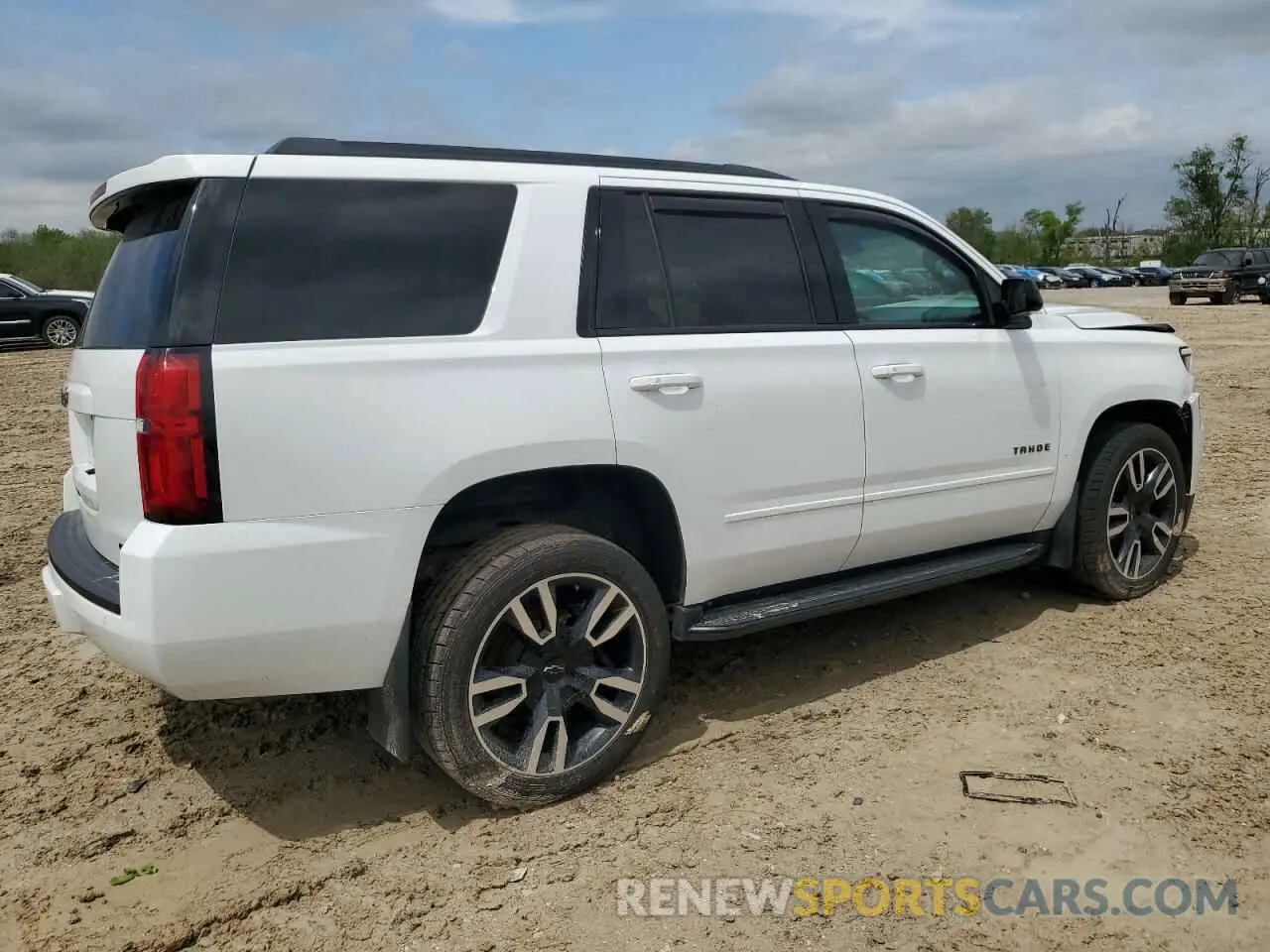 3 Photograph of a damaged car 1GNSKCKJ3KR220037 CHEVROLET TAHOE 2019