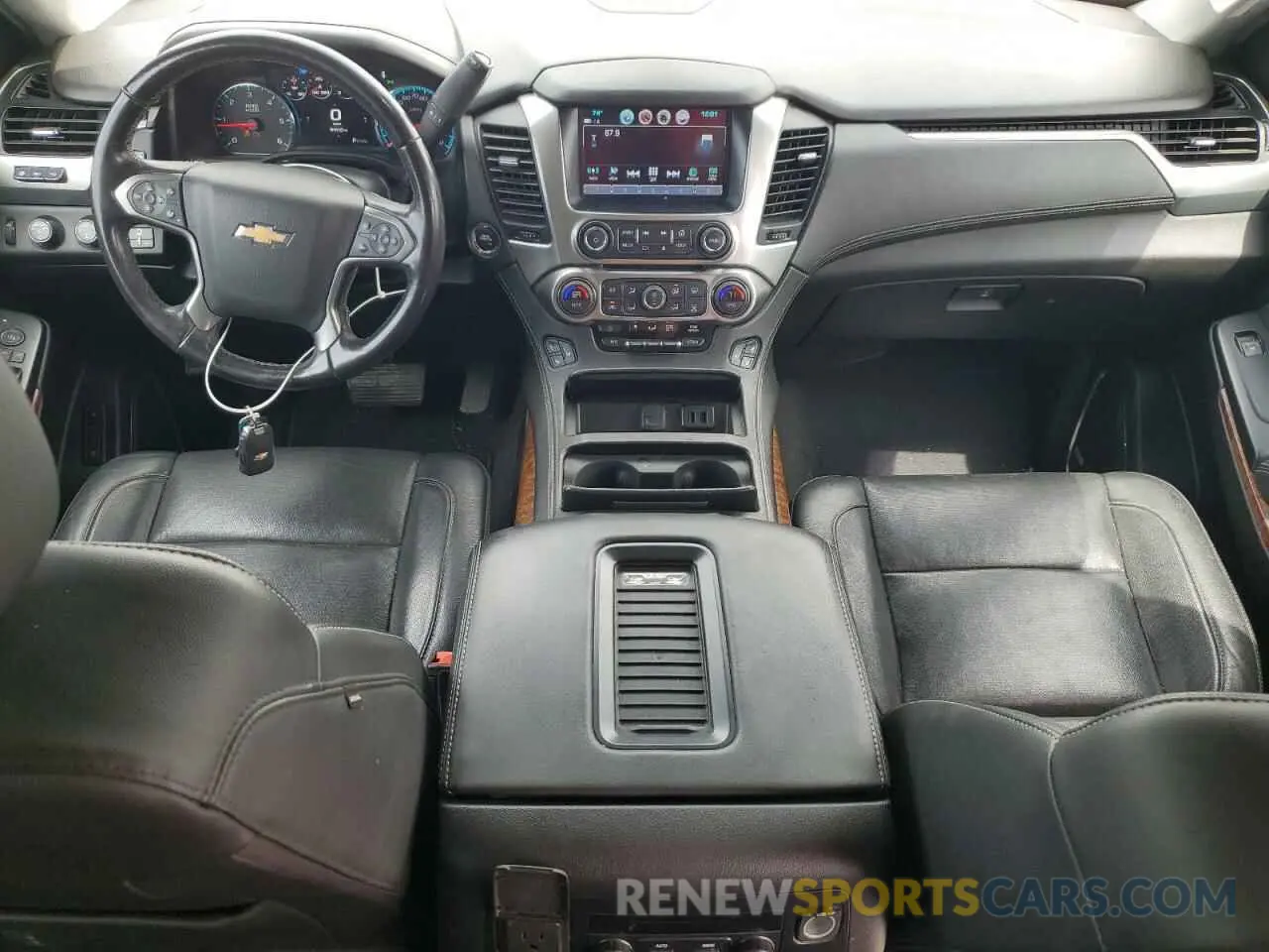 8 Photograph of a damaged car 1GNSKCKJ3KR220037 CHEVROLET TAHOE 2019