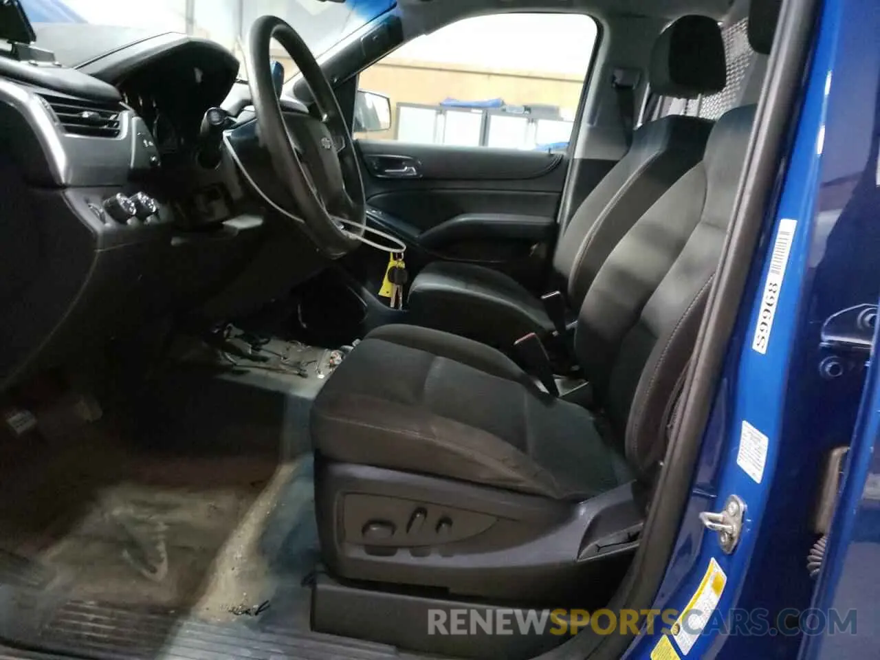 7 Photograph of a damaged car 1GNSKDEC7KR402729 CHEVROLET TAHOE 2019