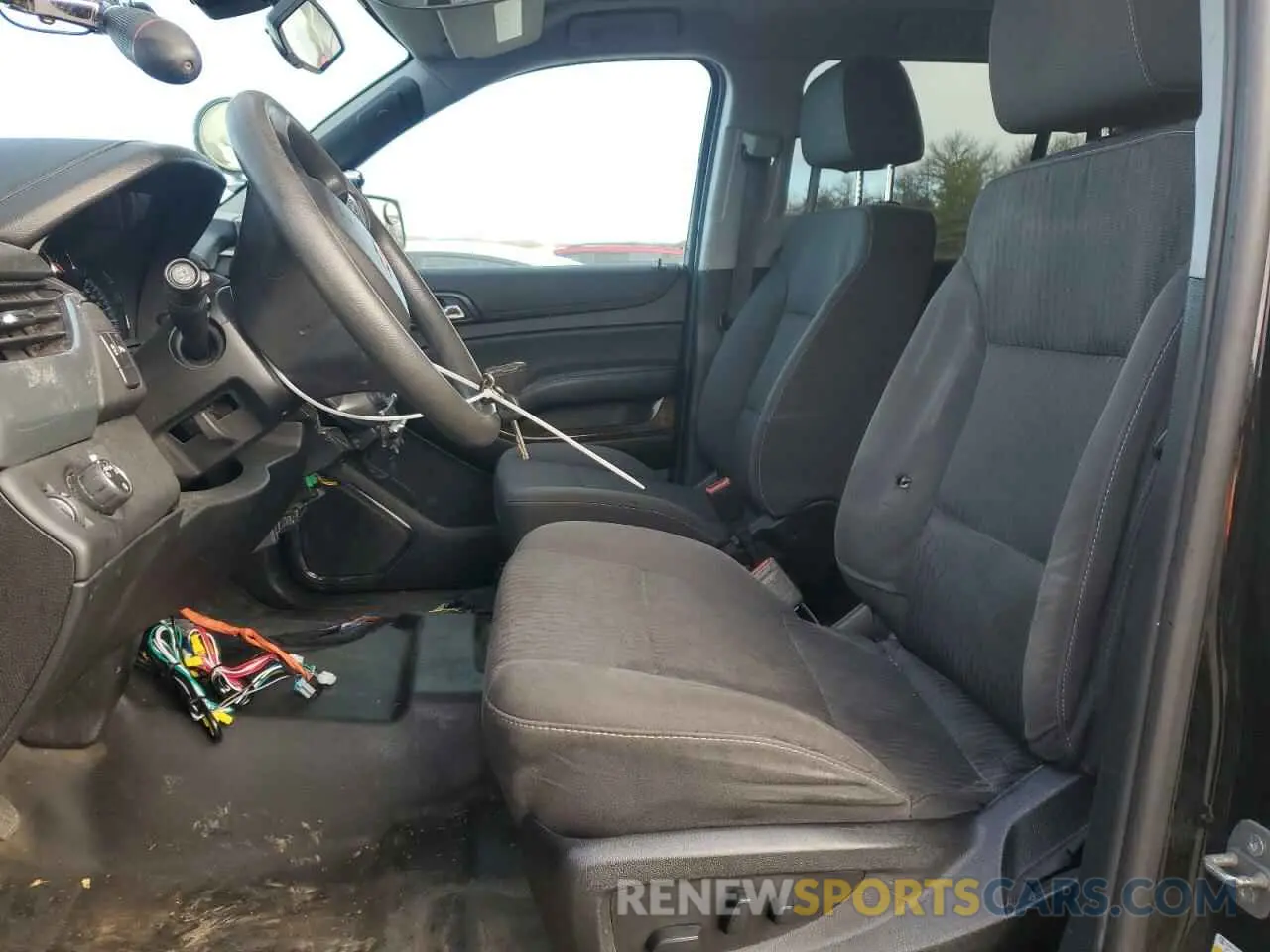7 Photograph of a damaged car 1GNLCDEC2LR276931 CHEVROLET TAHOE 2020