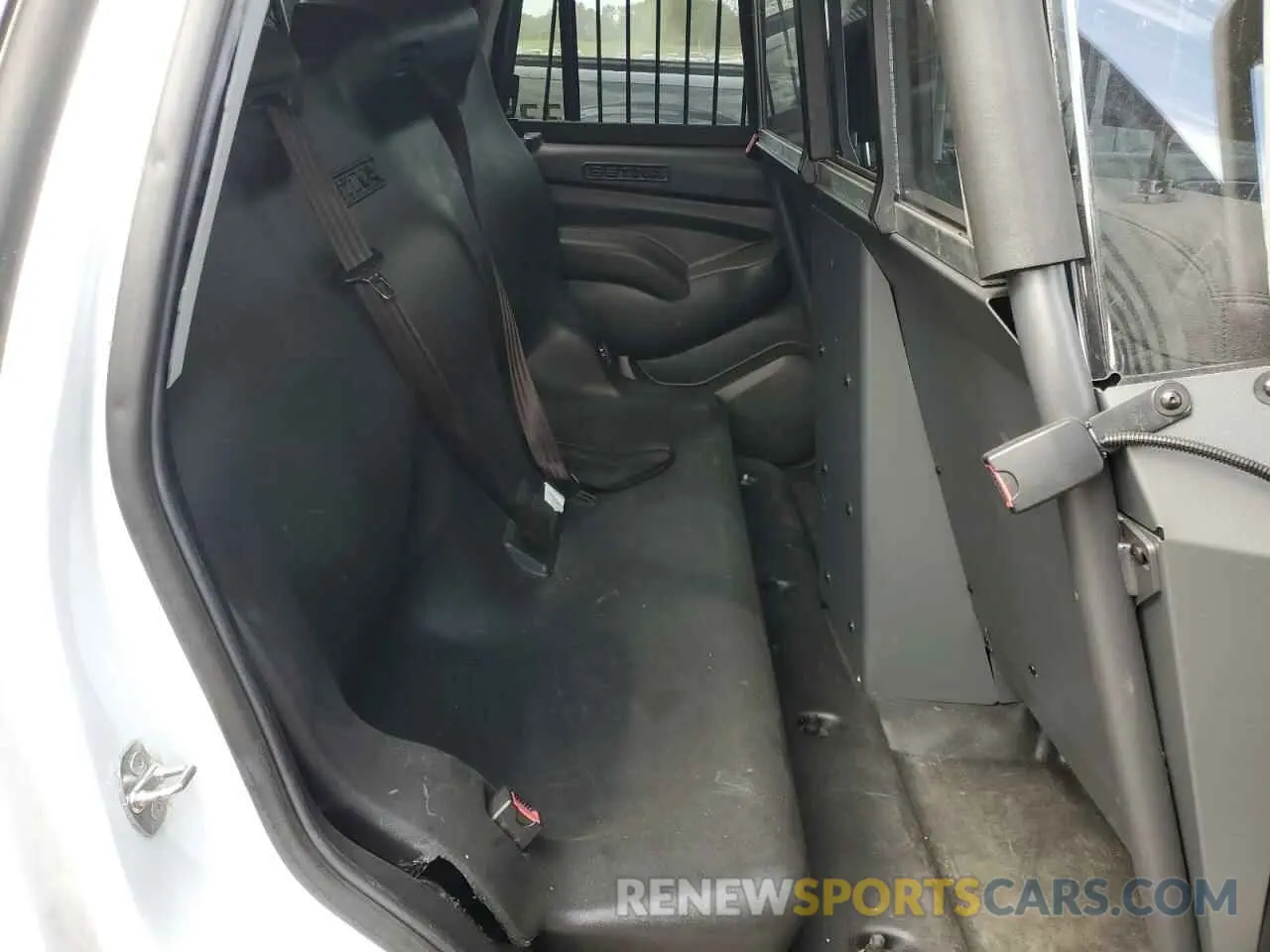 11 Photograph of a damaged car 1GNLCDEC7LR294714 CHEVROLET TAHOE 2020