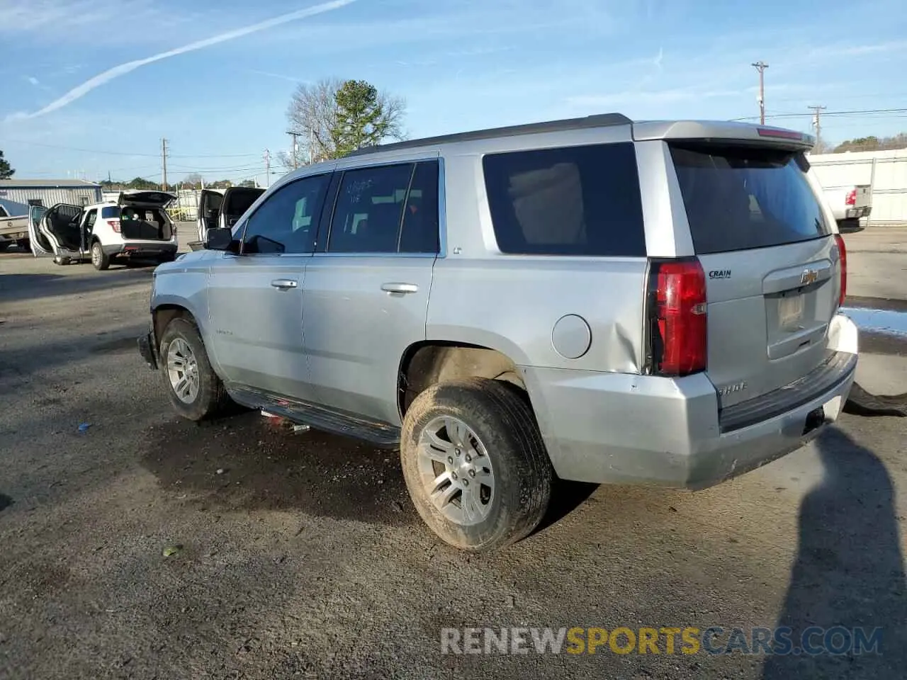 2 Фотография поврежденного автомобиля 1GNSCBKC7LR163920 CHEVROLET TAHOE 2020