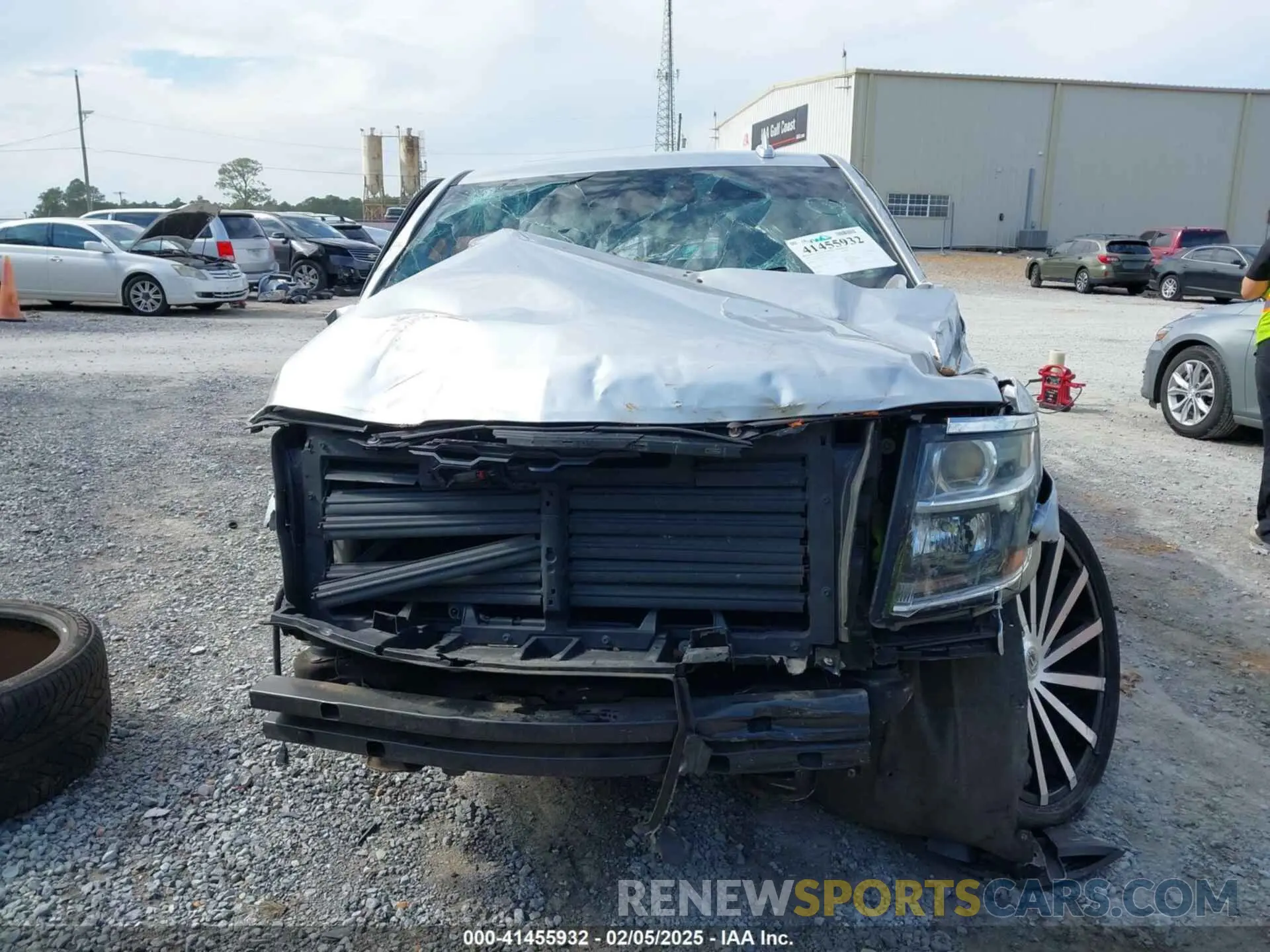 12 Photograph of a damaged car 1GNSCBKC8LR221971 CHEVROLET TAHOE 2020