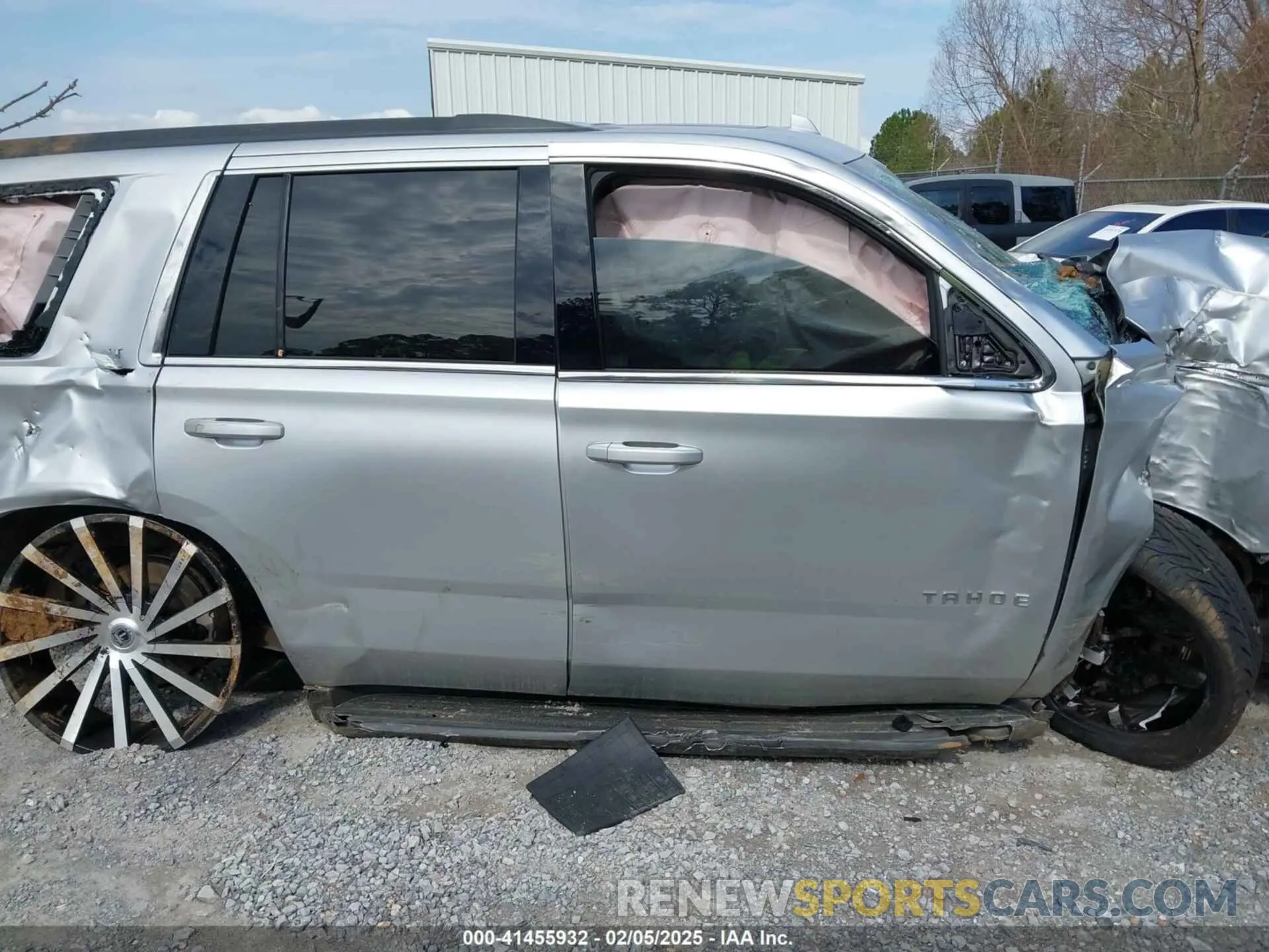 13 Photograph of a damaged car 1GNSCBKC8LR221971 CHEVROLET TAHOE 2020