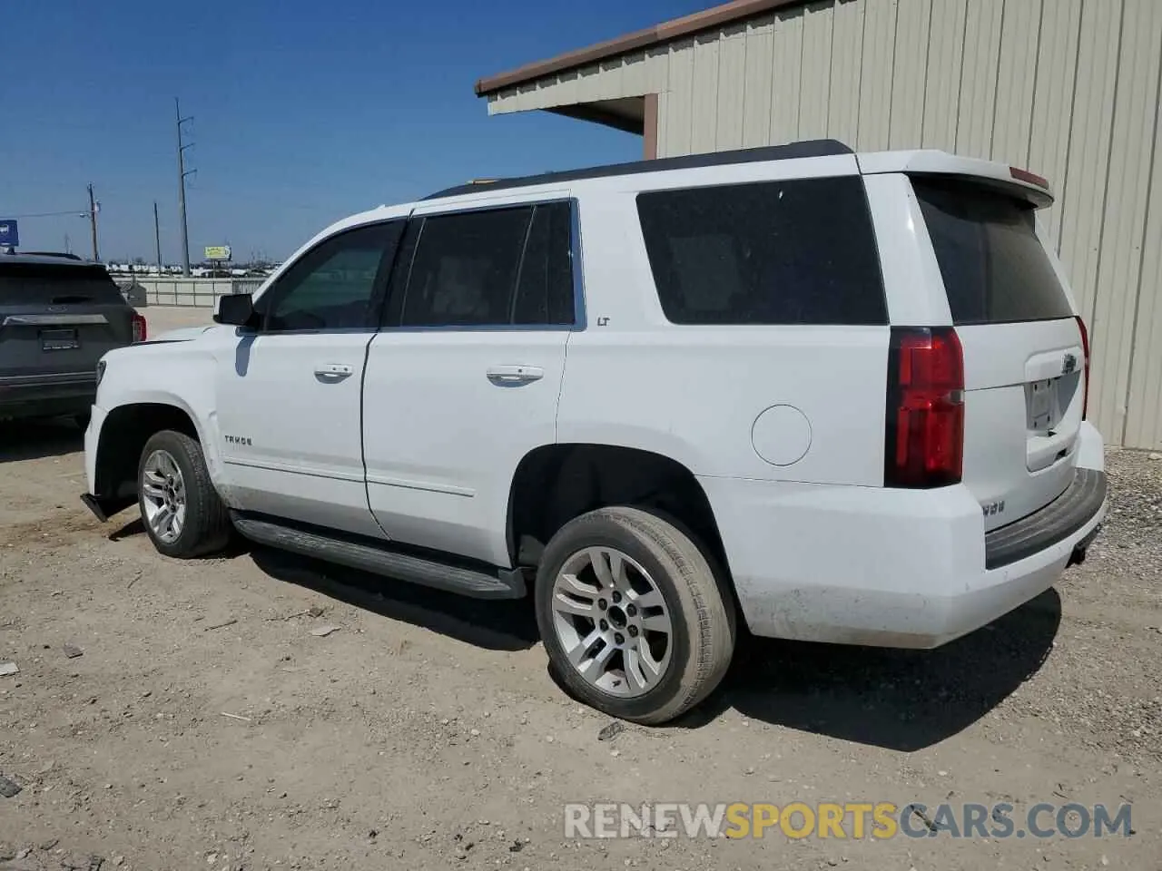 2 Фотография поврежденного автомобиля 1GNSCBKC8LR308690 CHEVROLET TAHOE 2020