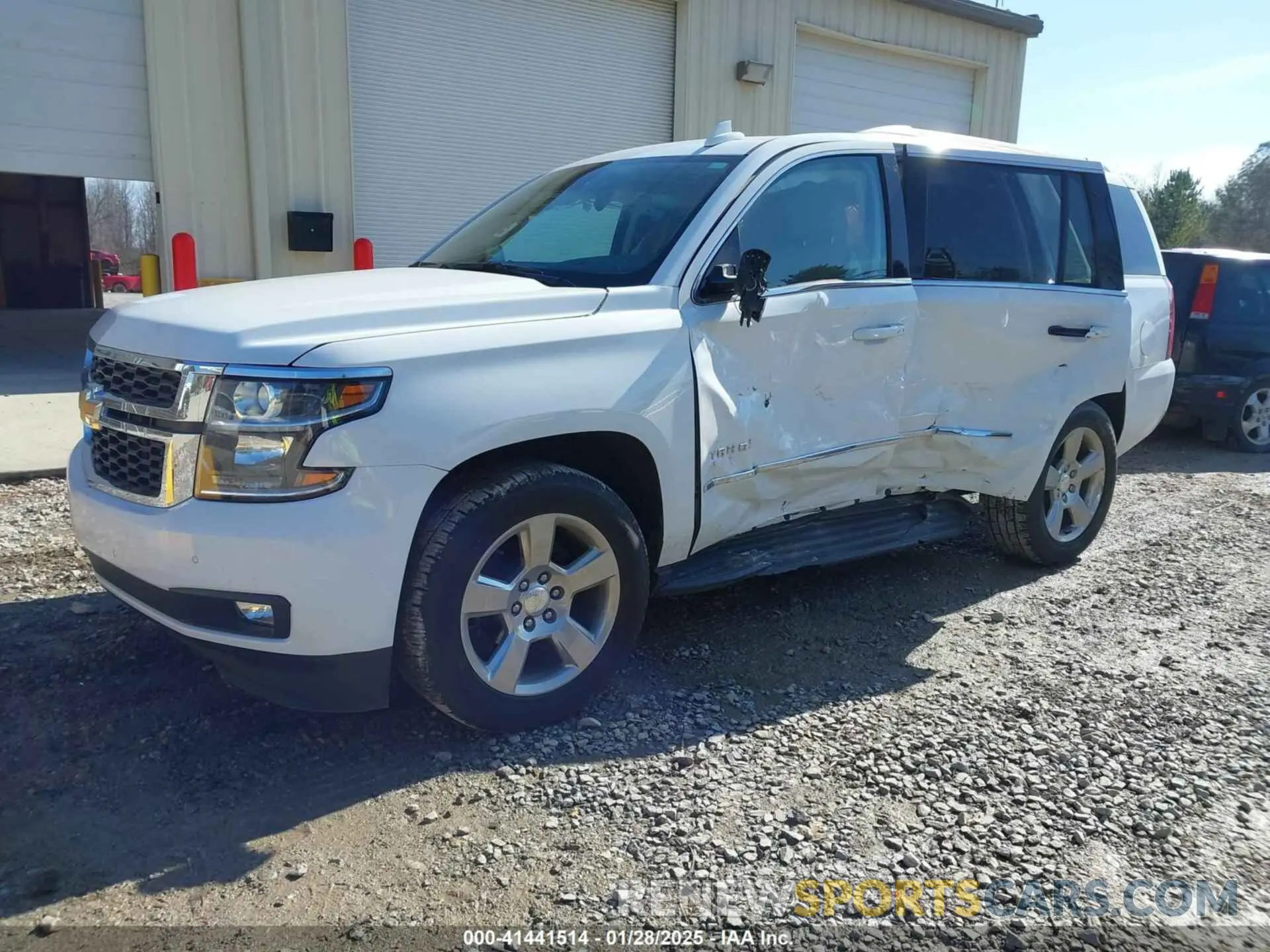 2 Photograph of a damaged car 1GNSCBKCXLR289172 CHEVROLET TAHOE 2020