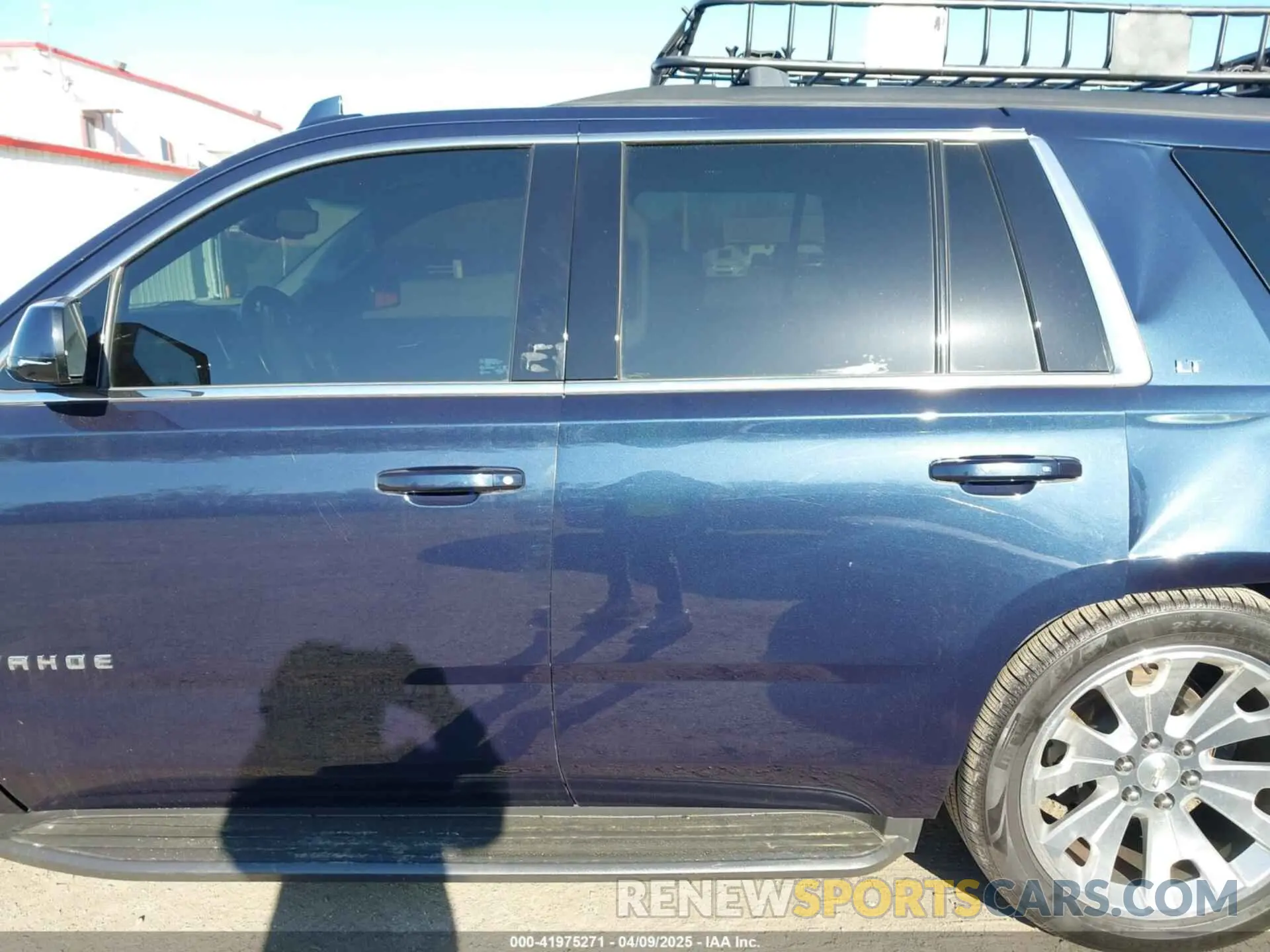 14 Фотография поврежденного автомобиля 1GNSKBKC3LR136703 CHEVROLET TAHOE 2020