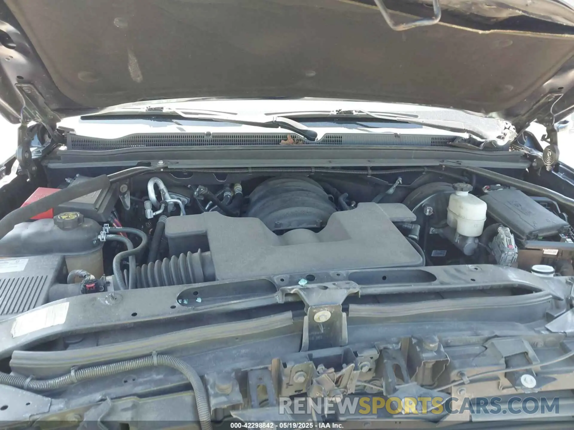 10 Photograph of a damaged car 1GNSKBKC6LR239081 CHEVROLET TAHOE 2020