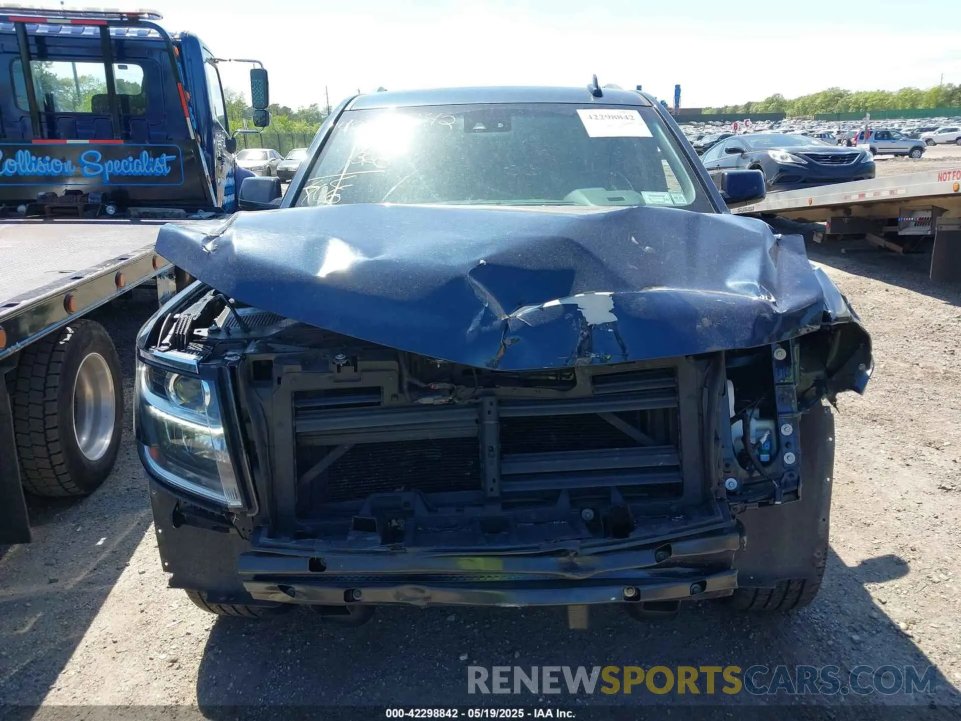 12 Photograph of a damaged car 1GNSKBKC6LR239081 CHEVROLET TAHOE 2020