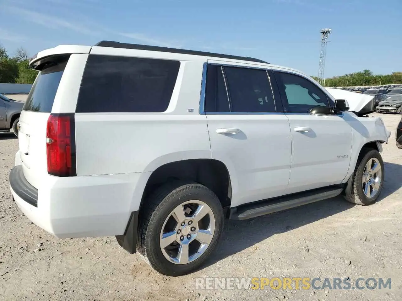3 Фотография поврежденного автомобиля 1GNSKBKC7LR124845 CHEVROLET TAHOE 2020