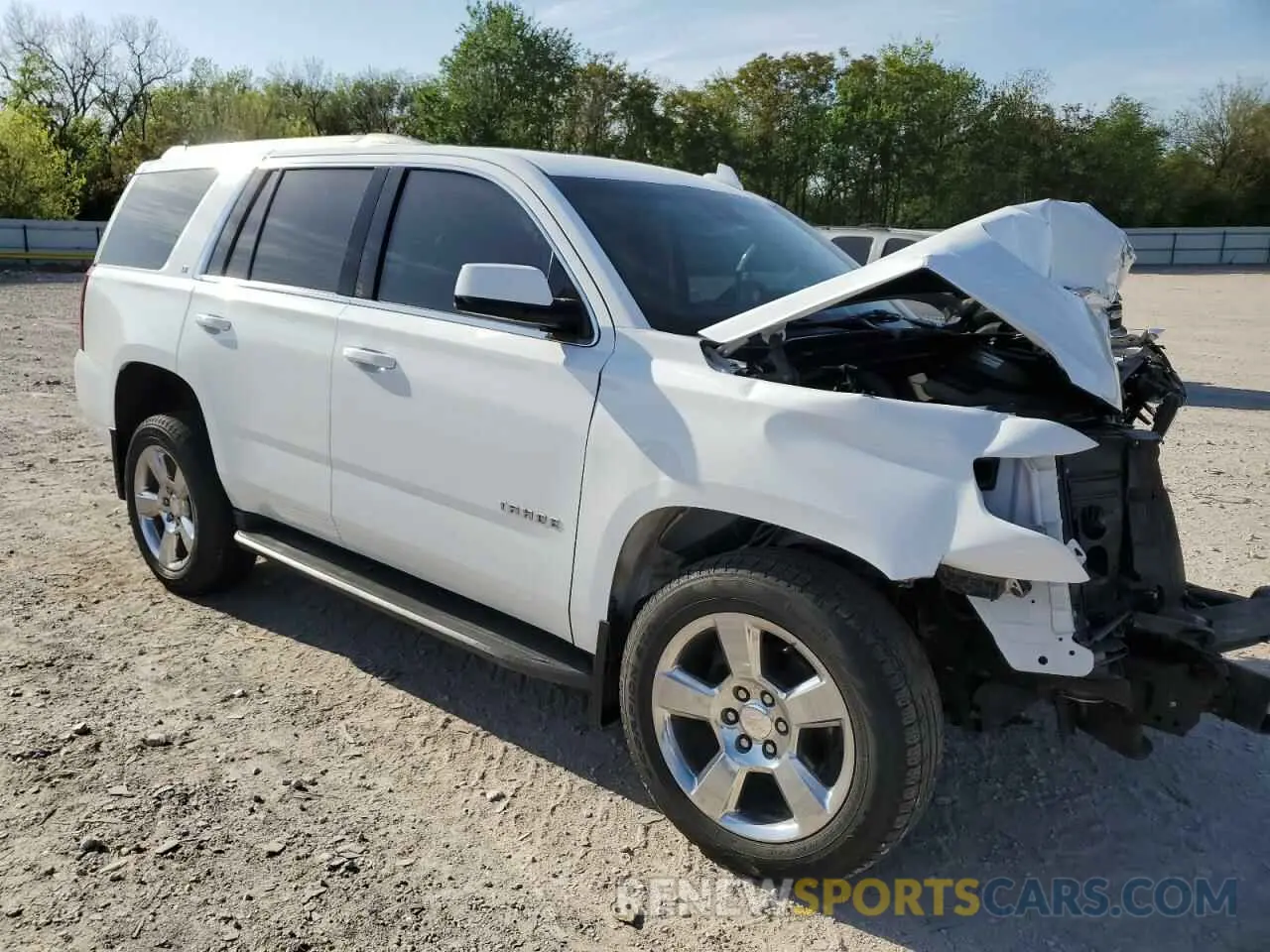 4 Фотография поврежденного автомобиля 1GNSKBKC7LR124845 CHEVROLET TAHOE 2020