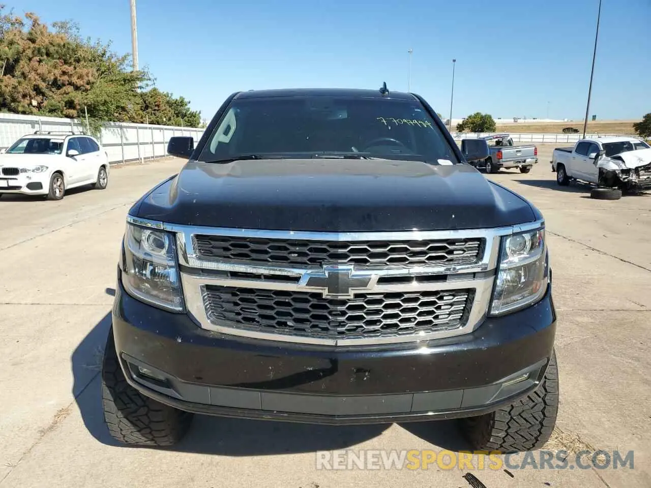 5 Photograph of a damaged car 1GNSKBKC8LR145977 CHEVROLET TAHOE 2020