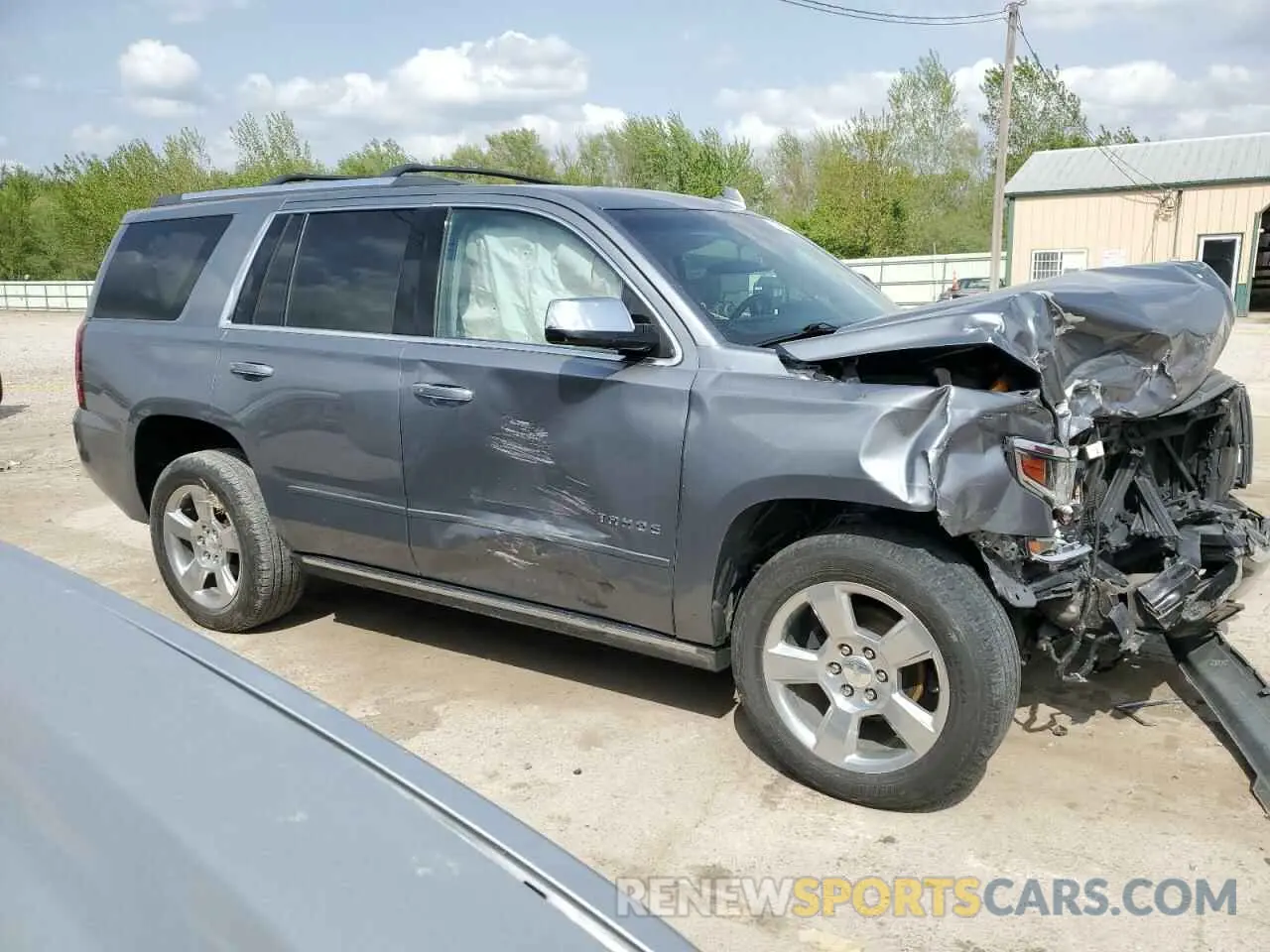 4 Photograph of a damaged car 1GNSKCKC7LR125399 CHEVROLET TAHOE 2020