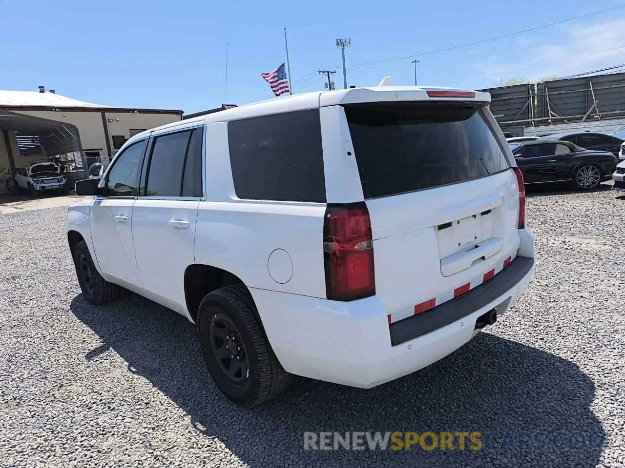 2 Photograph of a damaged car 1GNSKDEC0LR188426 CHEVROLET TAHOE 2020