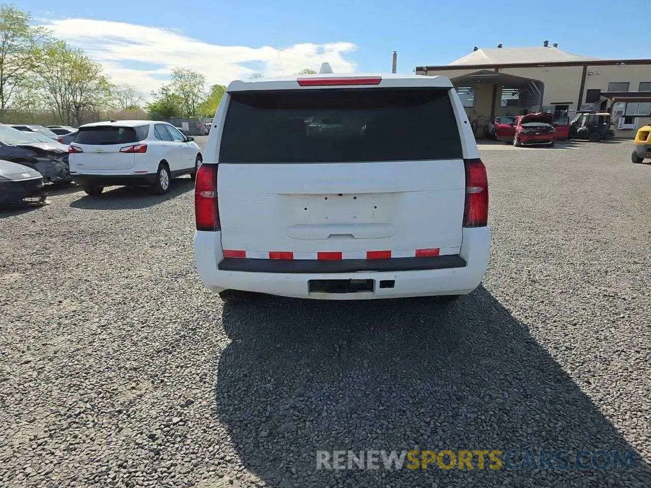 6 Photograph of a damaged car 1GNSKDEC1LR229808 CHEVROLET TAHOE 2020